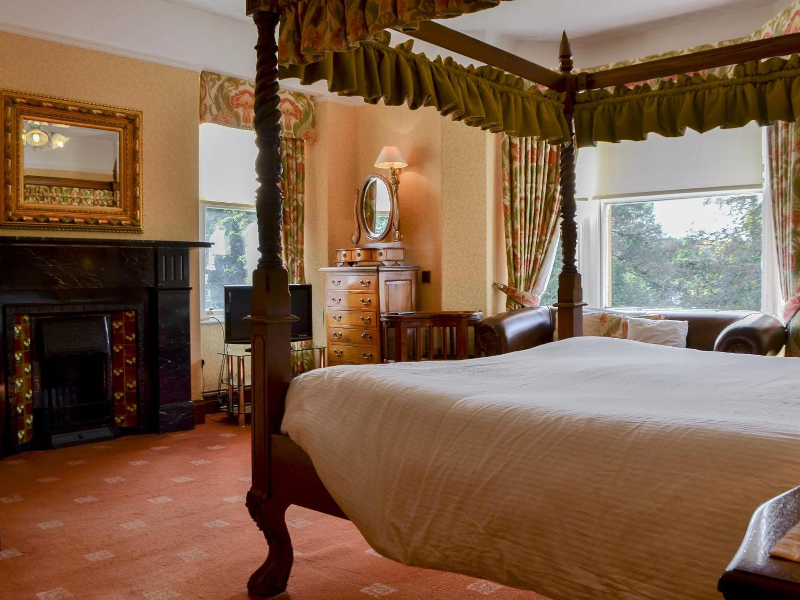 Newstead — 6