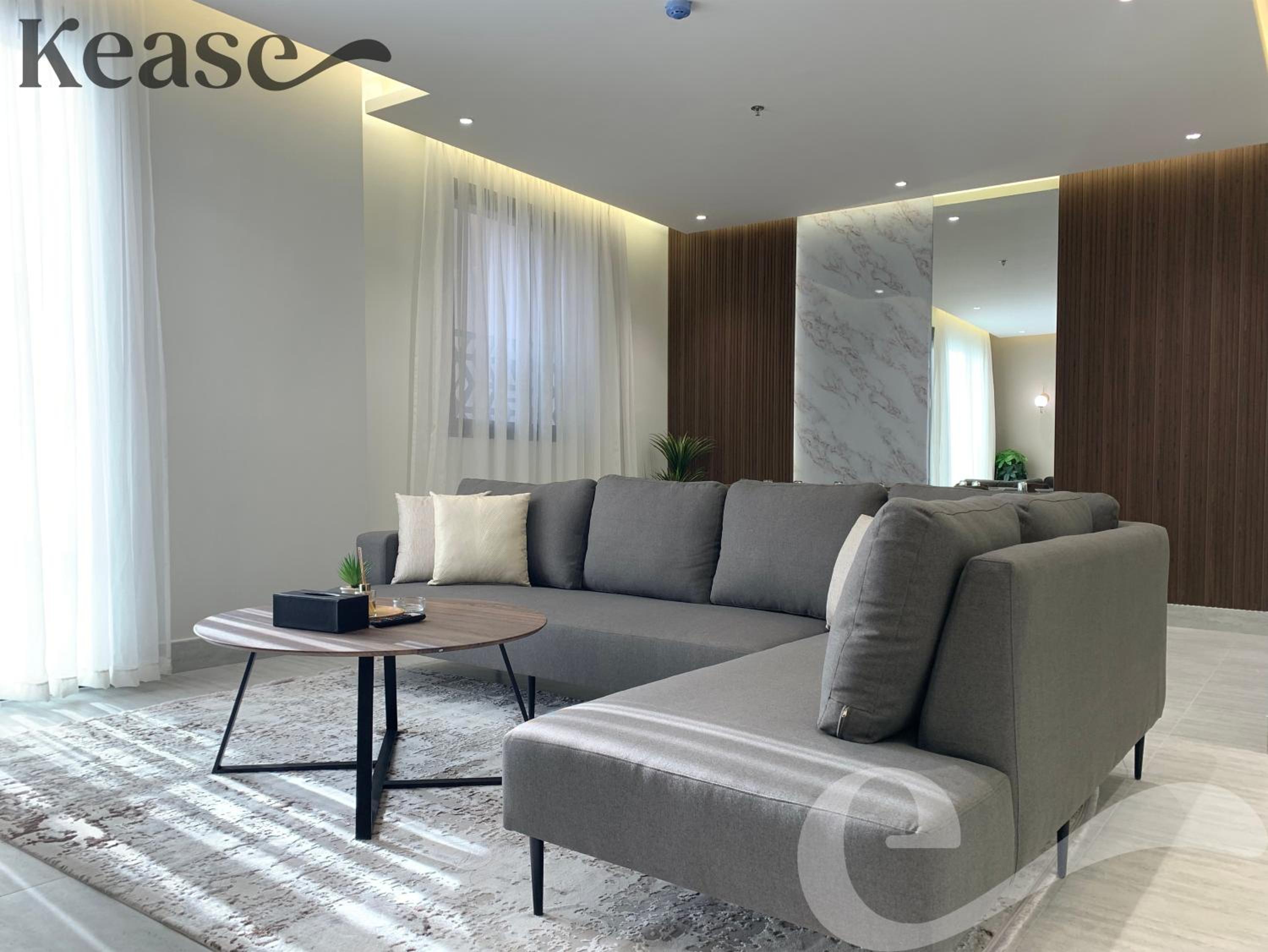 Kease Arid Luxury Gold