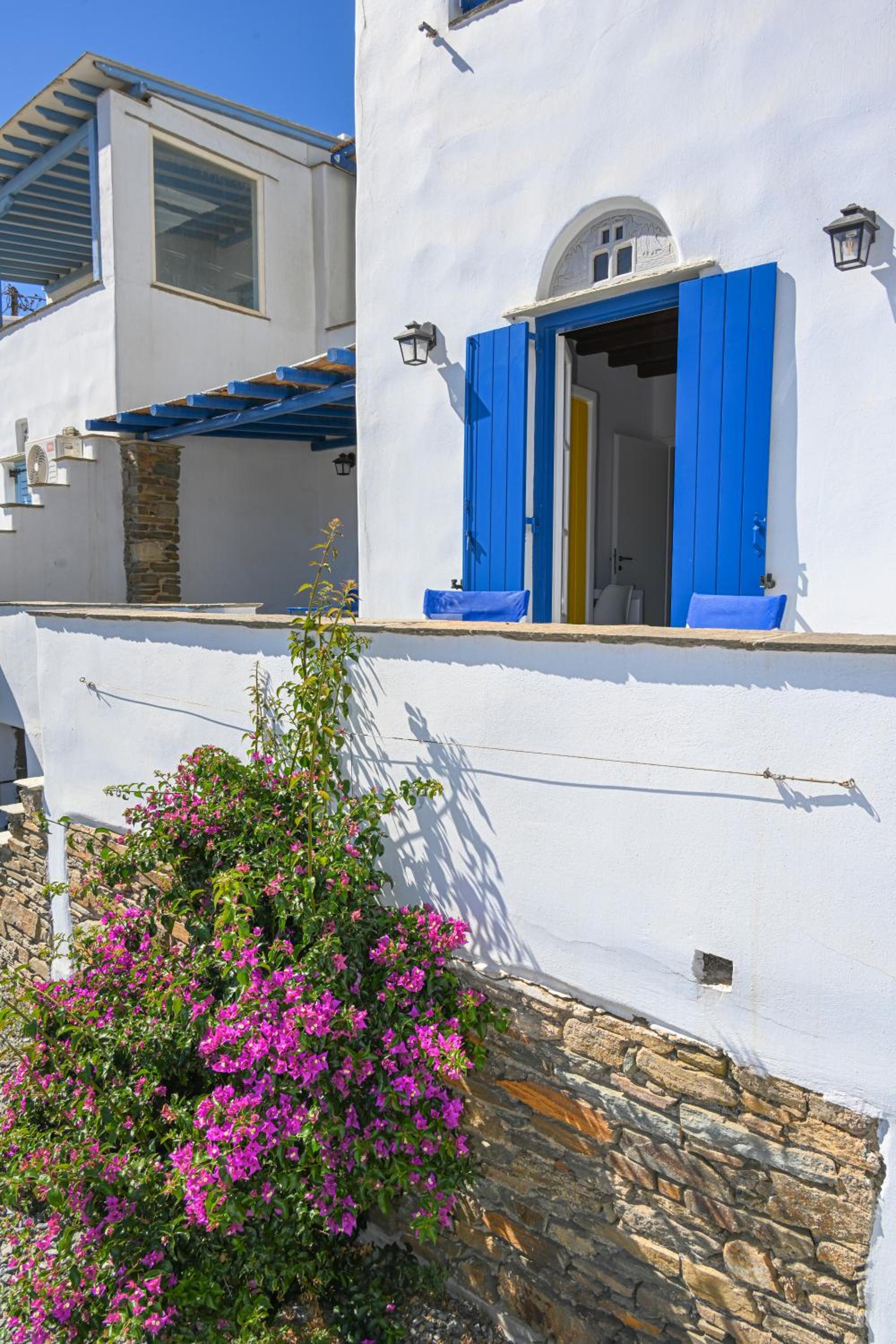 Arnados House View