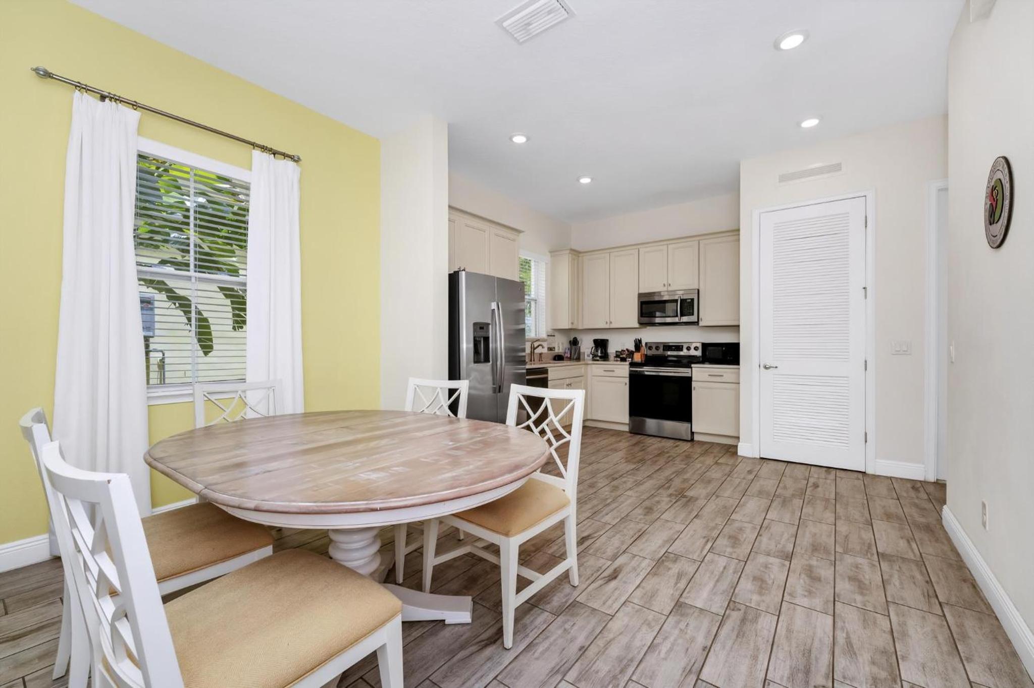 Teenie Bikini Cottage With Private Hot Tub Near Disney With Margaritaville Resort & Island H2O Access - 3071Kl