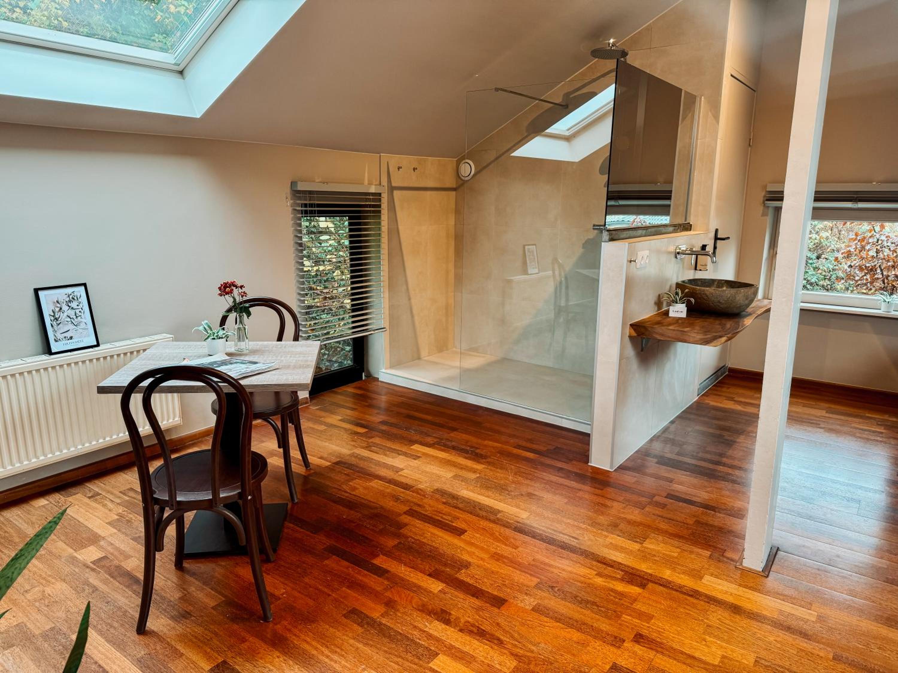 Photo 57