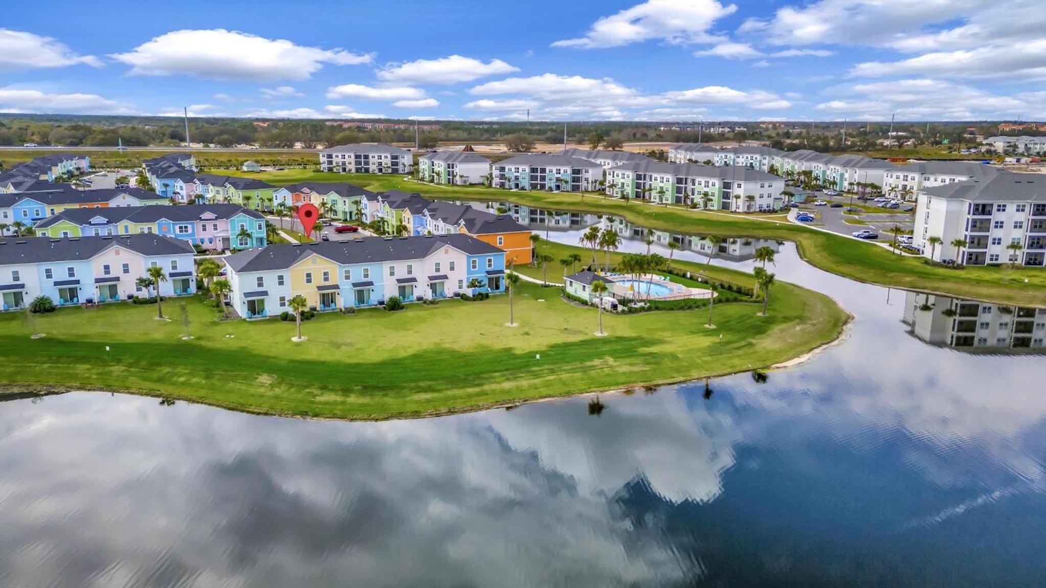Flip Flops & Fairytales Waterfront With Margaritaville Resort & Island H2O & Island H2O Access - 3021Cs