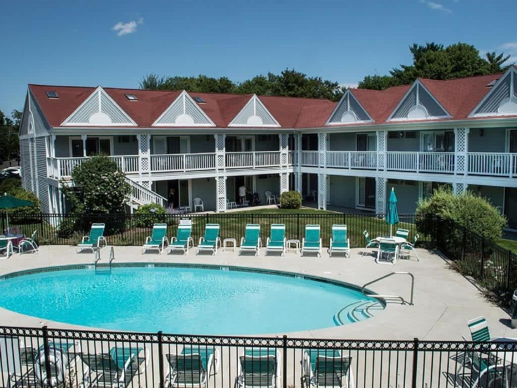 Updated Ocean Towers Condo in Ogunquit - Property Image 10
