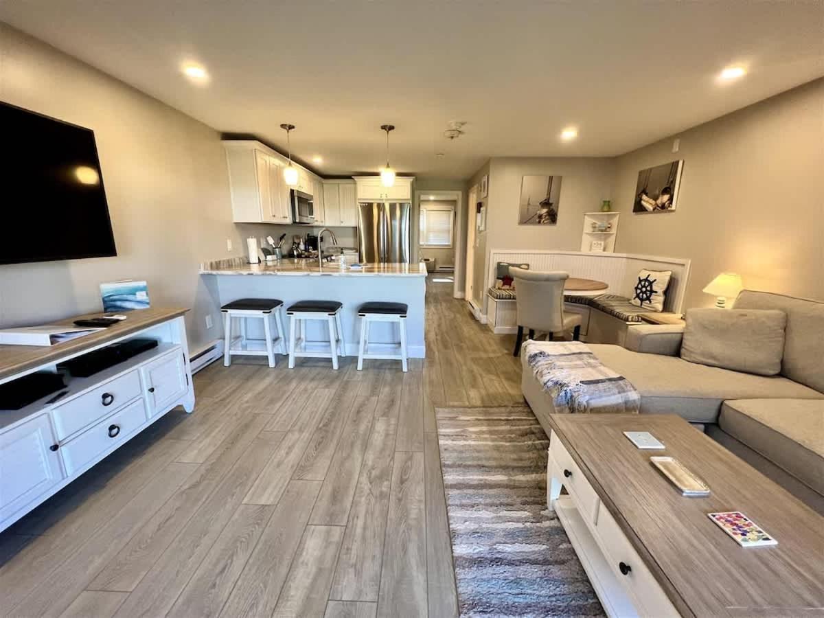 Updated Ocean Towers Condo in Ogunquit - Property Image 7