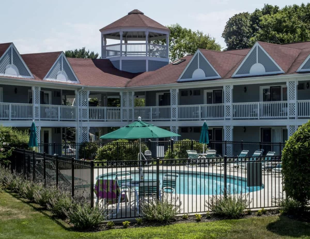 Updated Ocean Towers Condo in Ogunquit - Property Image 8