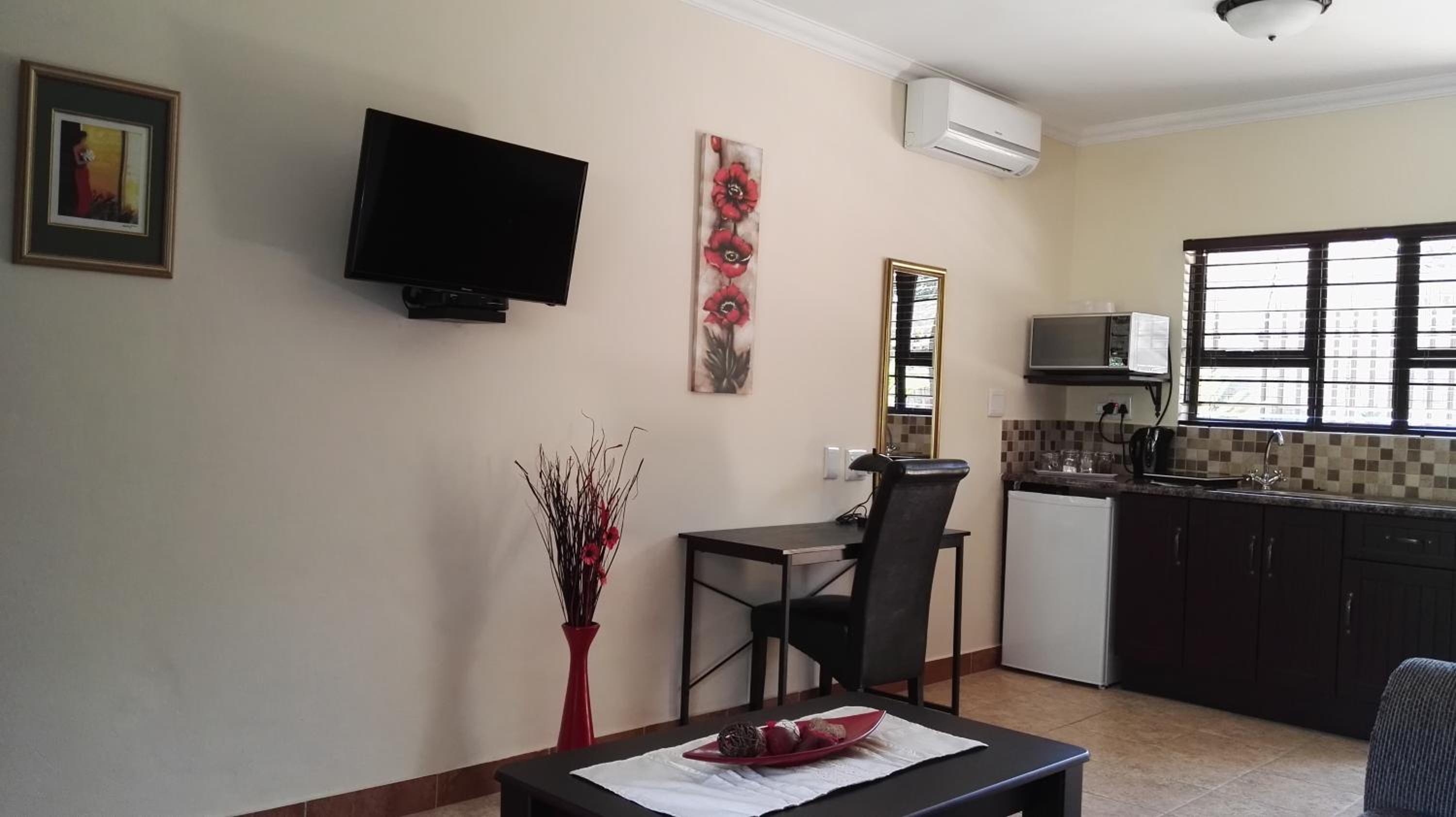 SereNight Guesthouse
