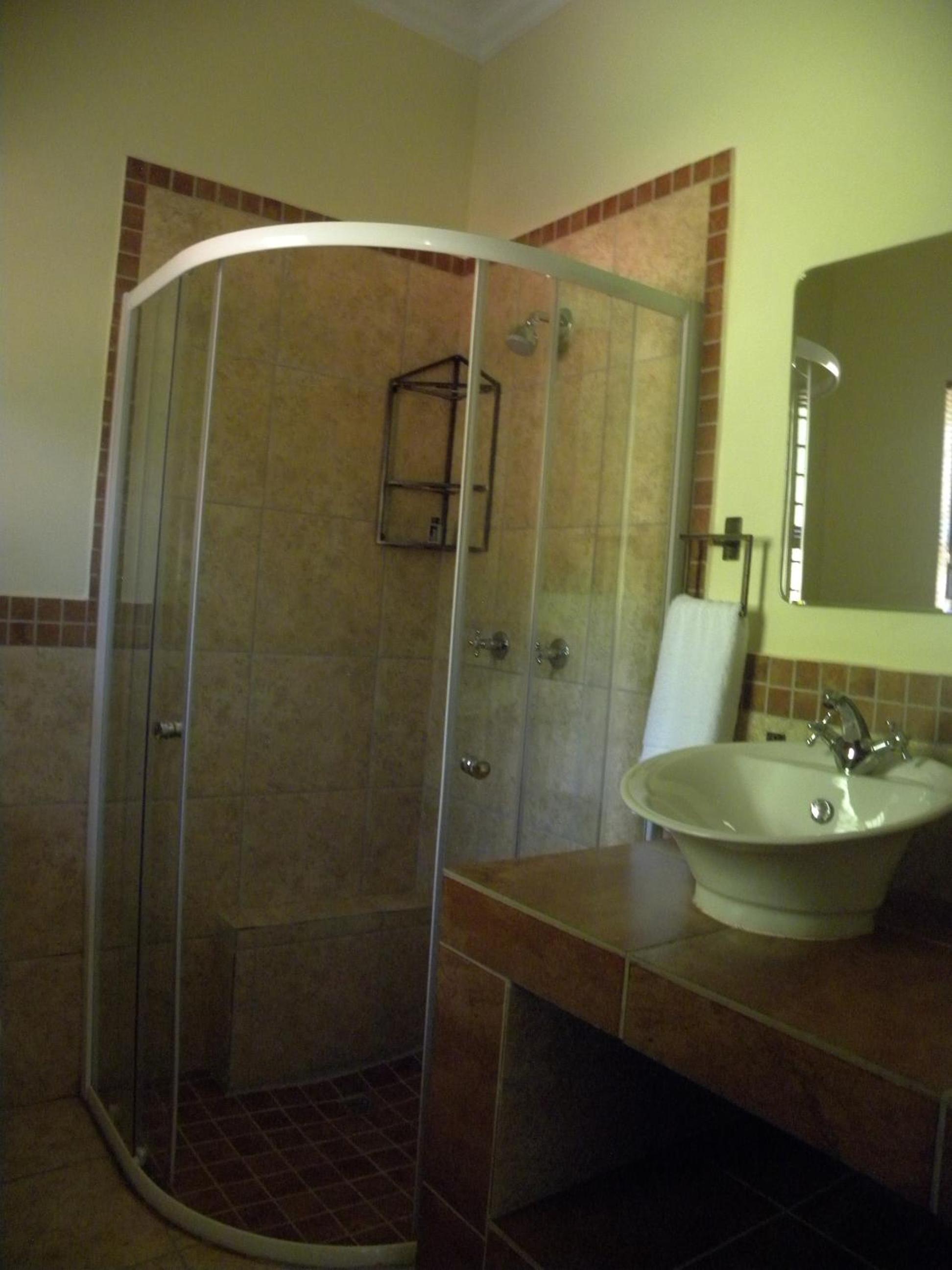 SereNight Guesthouse