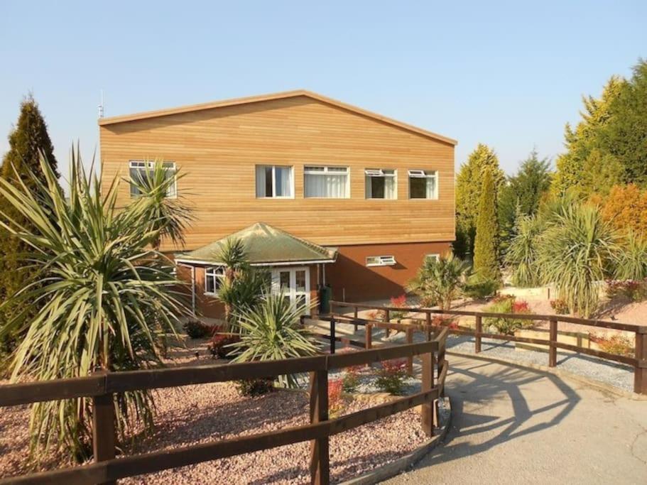 Heather Lodge with Hot Tub