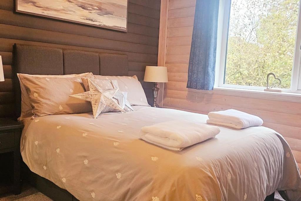 Heather Lodge with Hot Tub