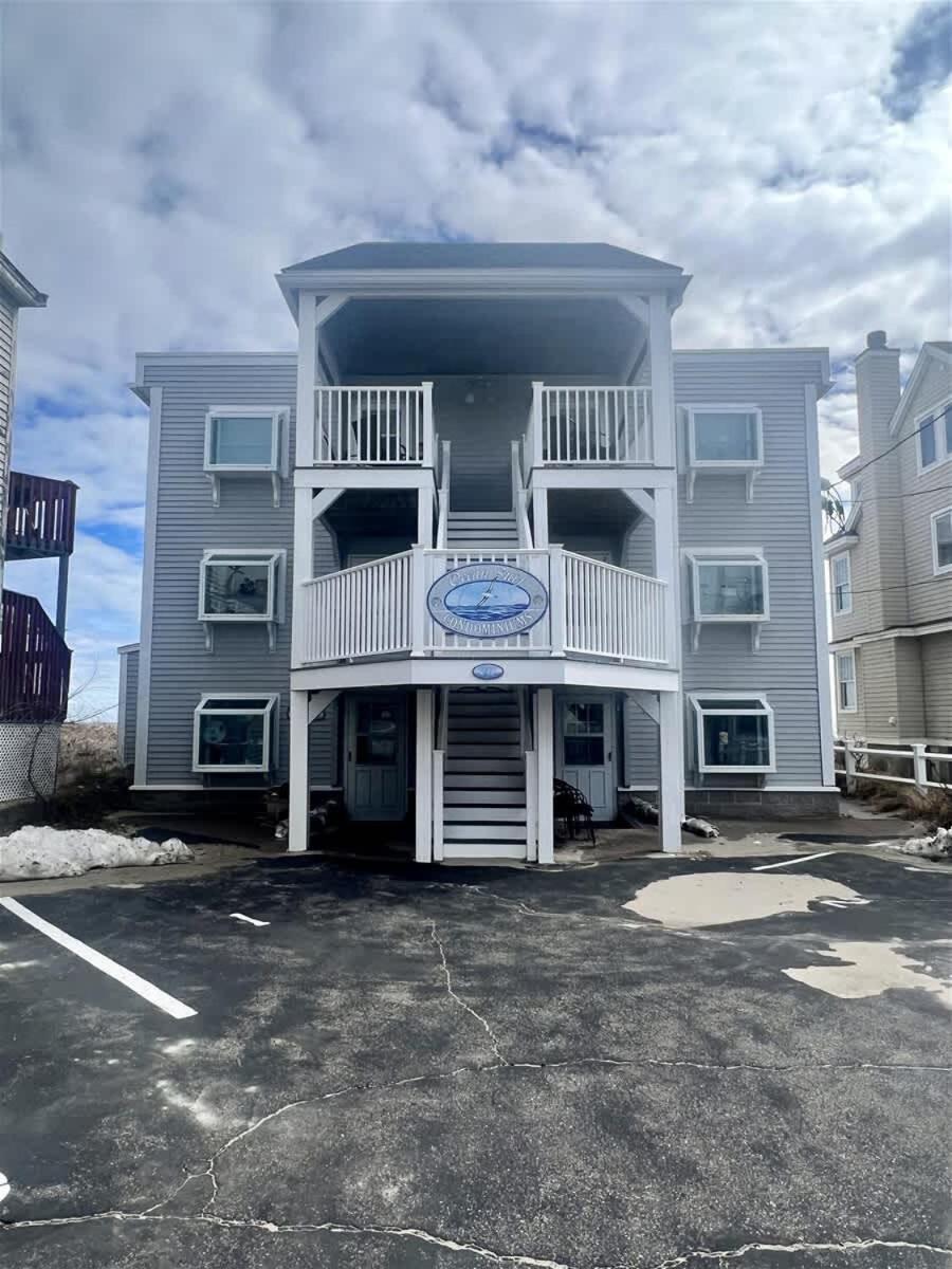 Oceanfront Wells Beach Condo - Ocean Surf #5 view 3