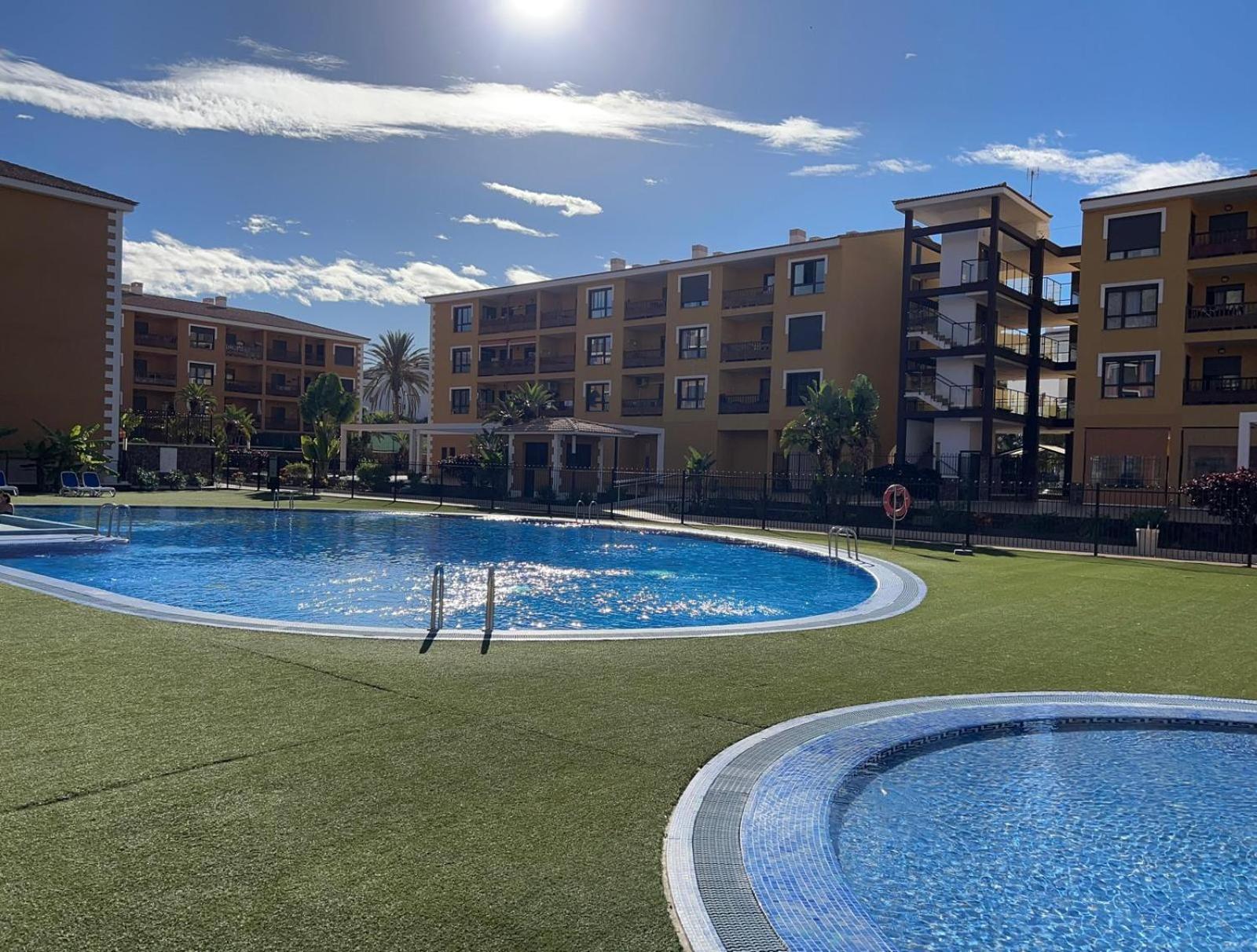 Sunset Palm Mar - Family Friendly Suites