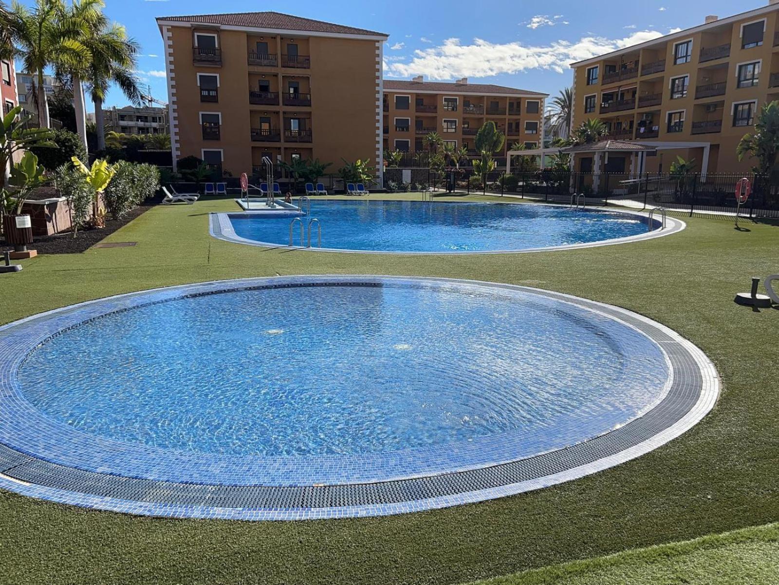 Sunset Palm Mar - Family Friendly Suites