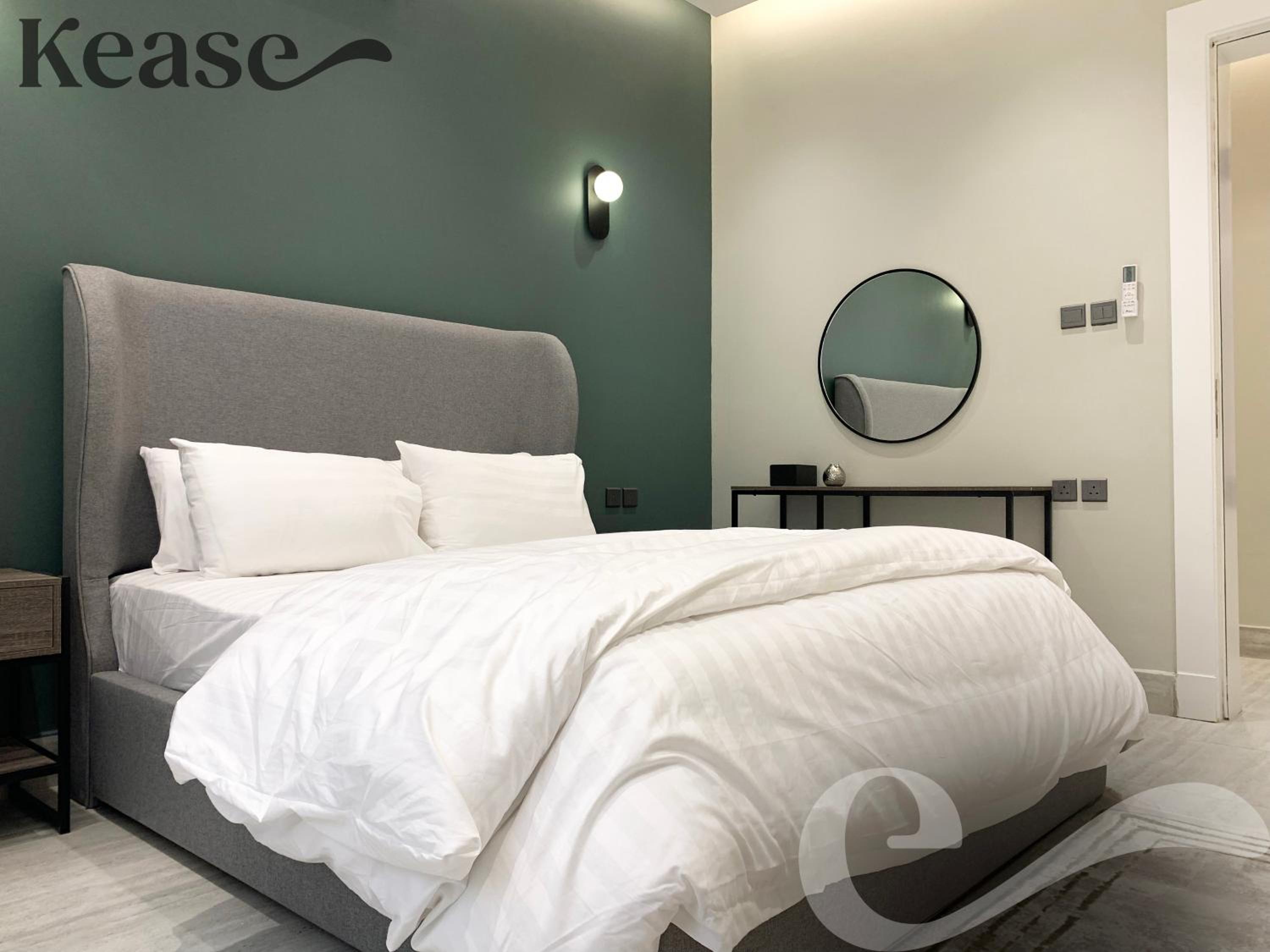 Kease Arid Luxury Gold
