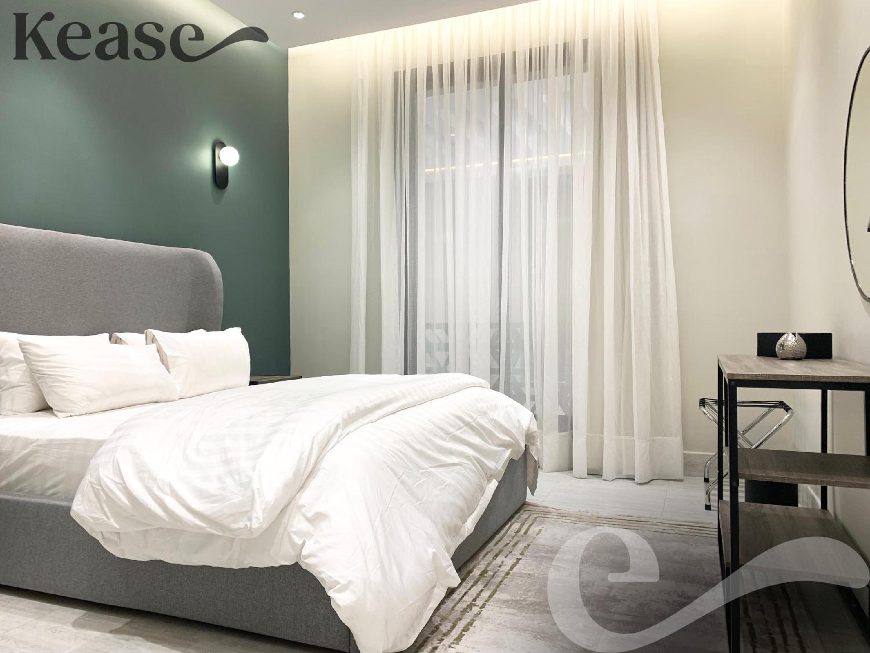 Kease Arid Luxury Gold
