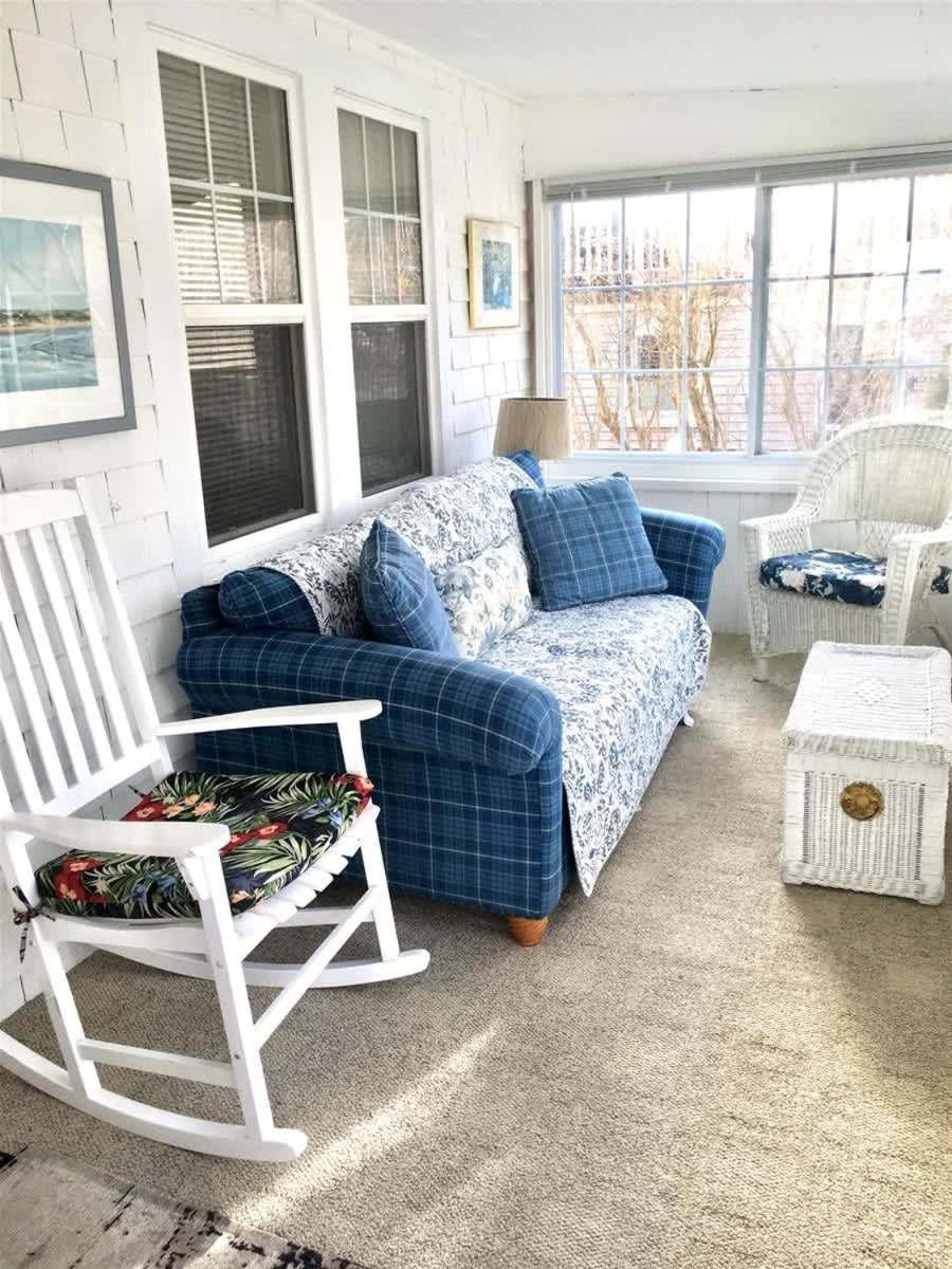 The School Street Cottage Family Fun and Walking distance to Beach and Downtown view 3