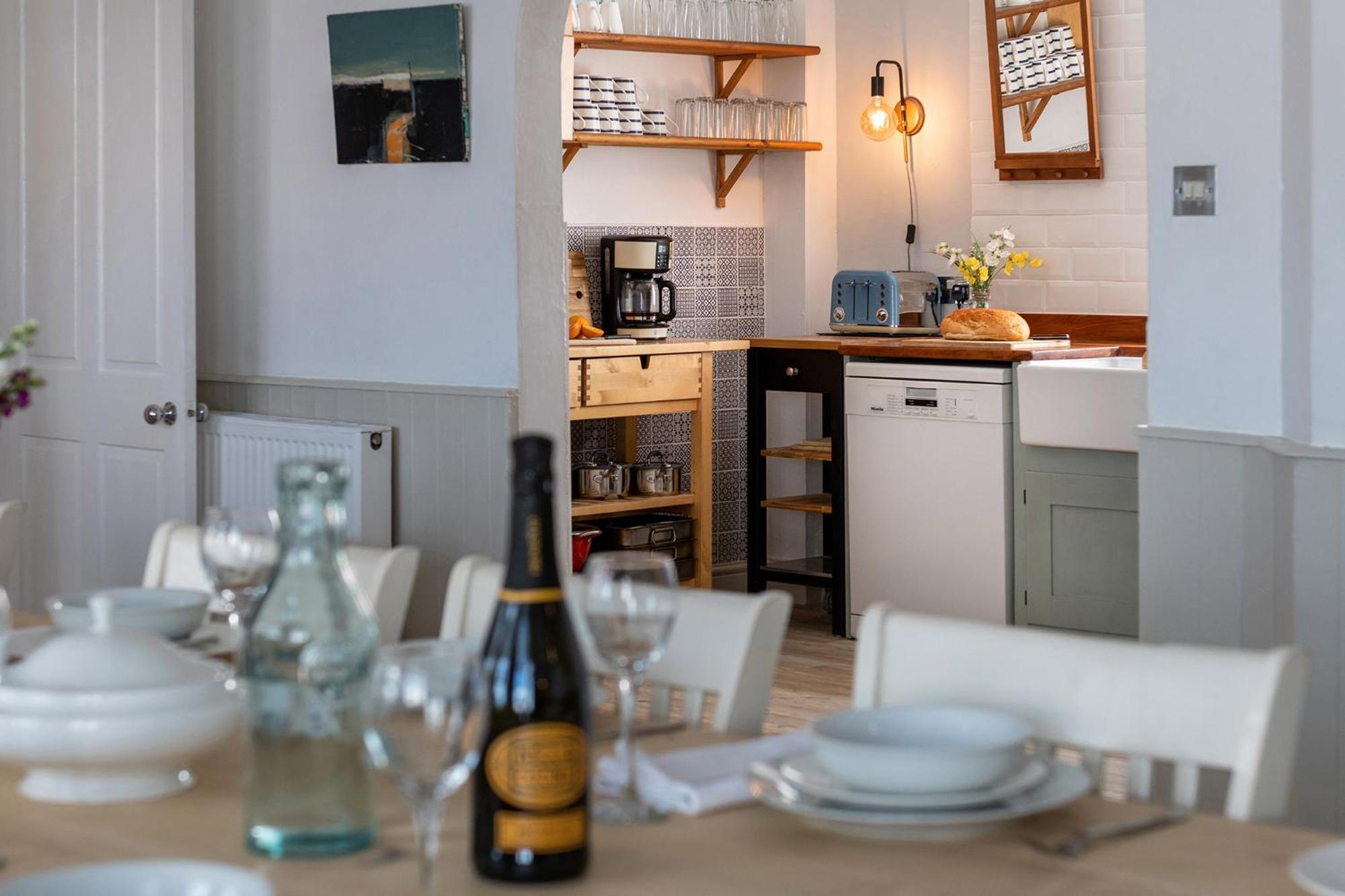Opposite the beach, hot tub & sauna, sleeps 16