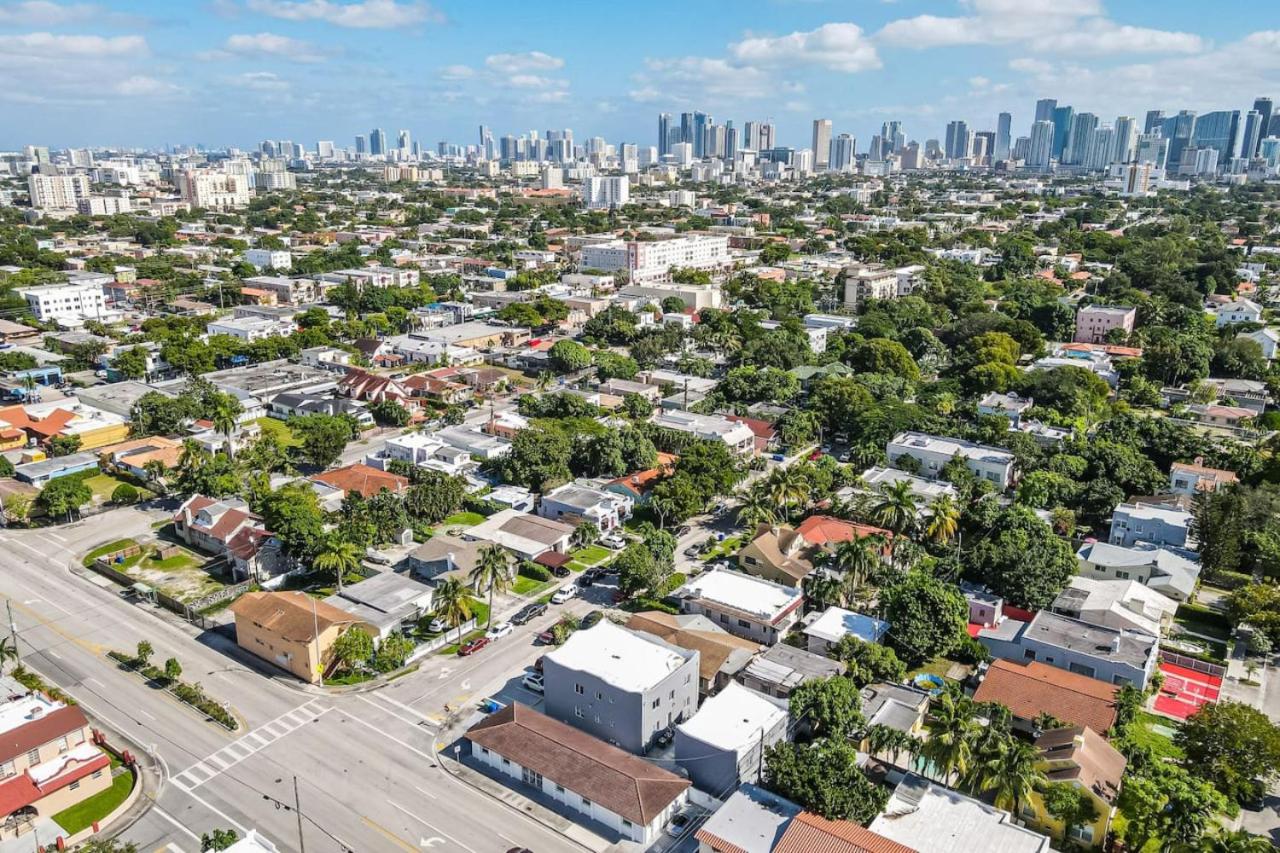 Charming 2BR Apt 5 min to Brickell Free Parking
