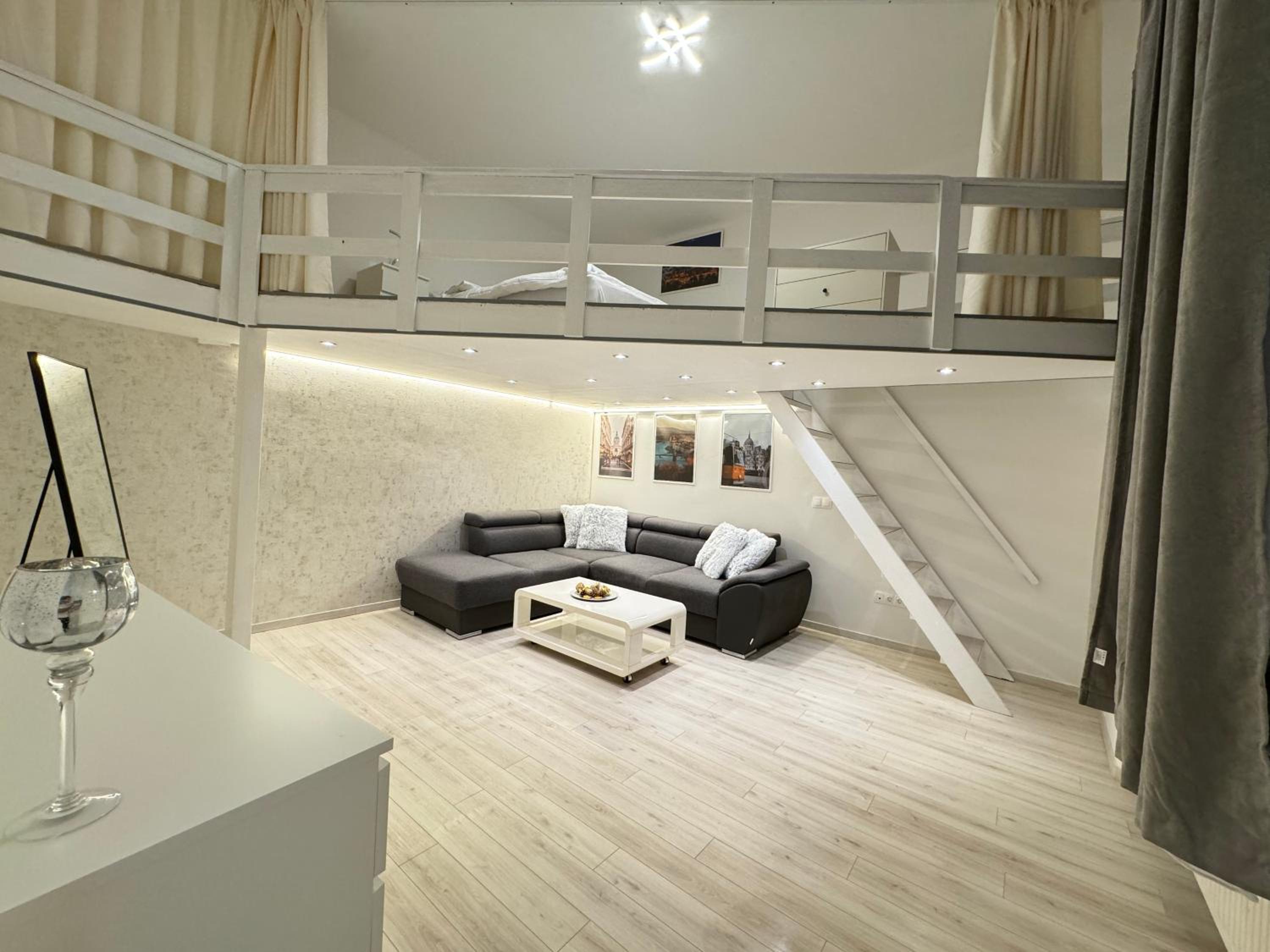 Luxury Suite Central Location, 6 people, view 3
