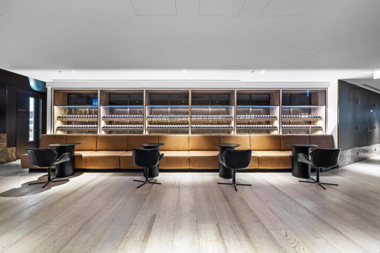 Sleek Stylish CBD, Heated pool, Gym, Sauna, Steam