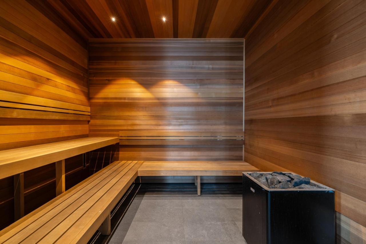 Sleek Stylish CBD, Heated pool, Gym, Sauna, Steam