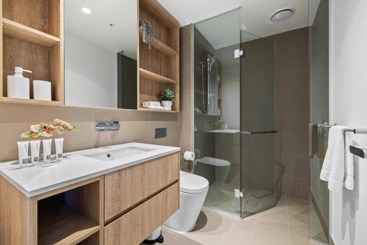Sleek Stylish CBD, Heated pool, Gym, Sauna, Steam