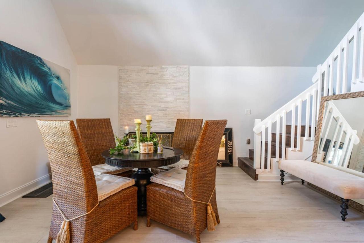 475 Massive home with beautiful backyard and pool view 4