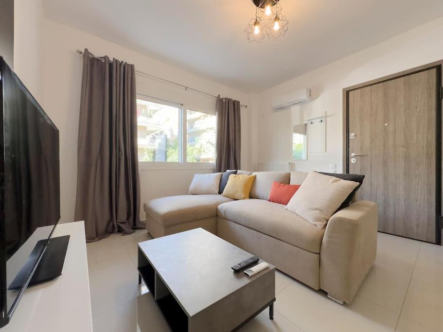 Terpsixoris cozy apartment in Paleo Faliro