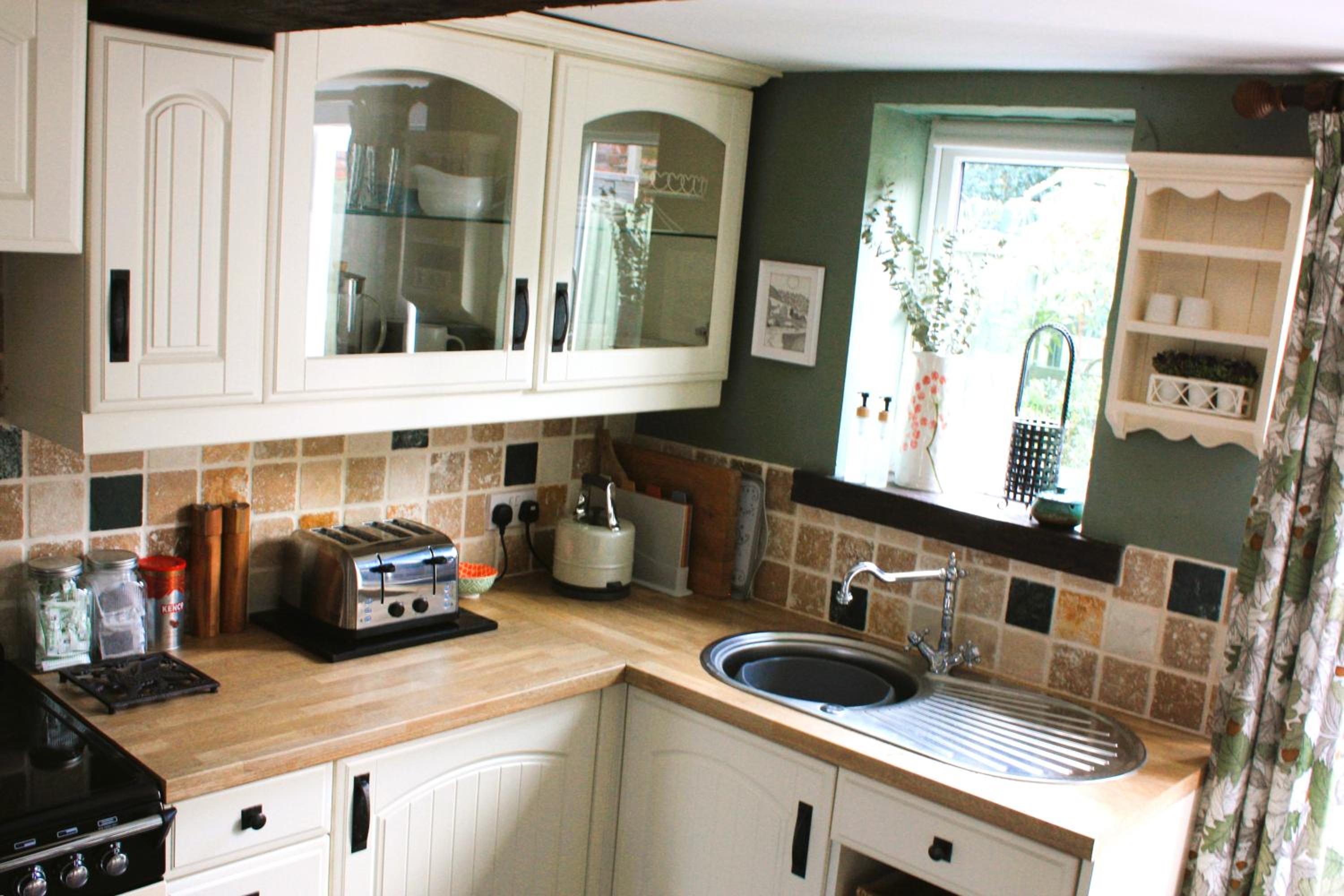 Luxury Riverside Retreat for 2 view 3