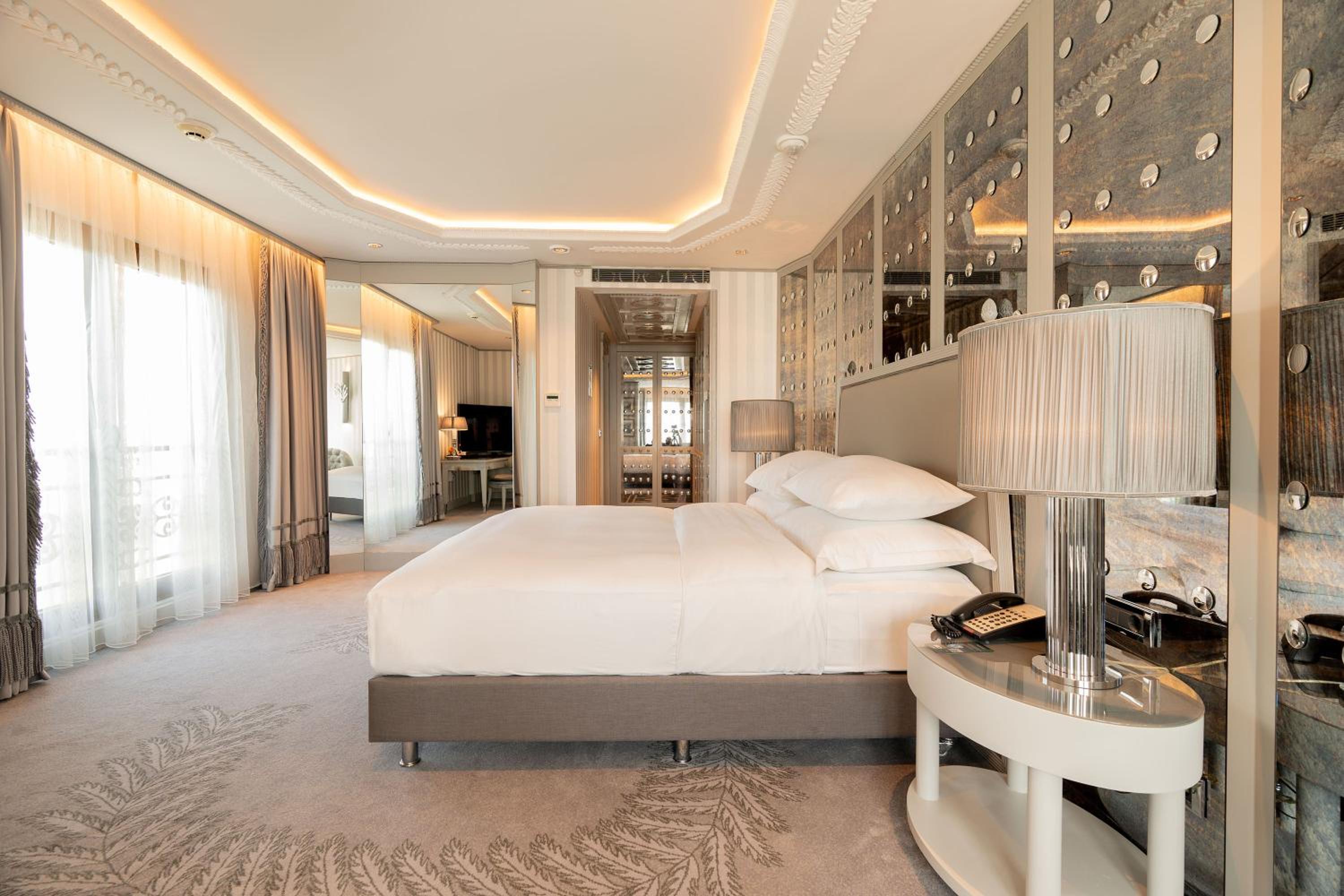 Wyndham Grand Istanbul Kalamış Marina Hotel - Image 165