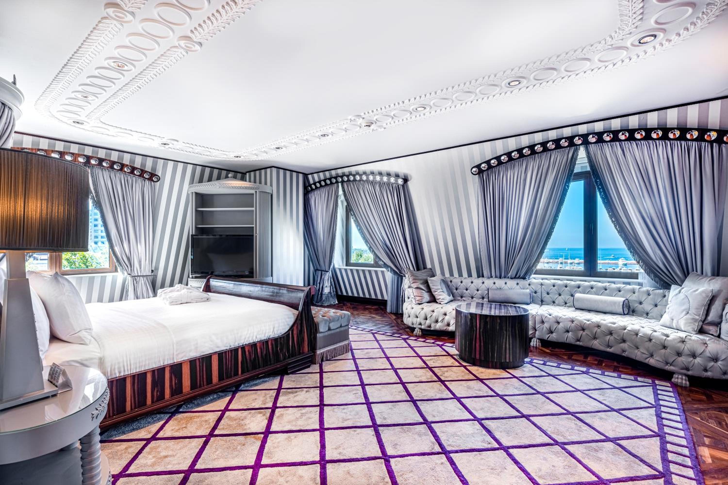 Wyndham Grand Istanbul Kalamış Marina Hotel - Image 199
