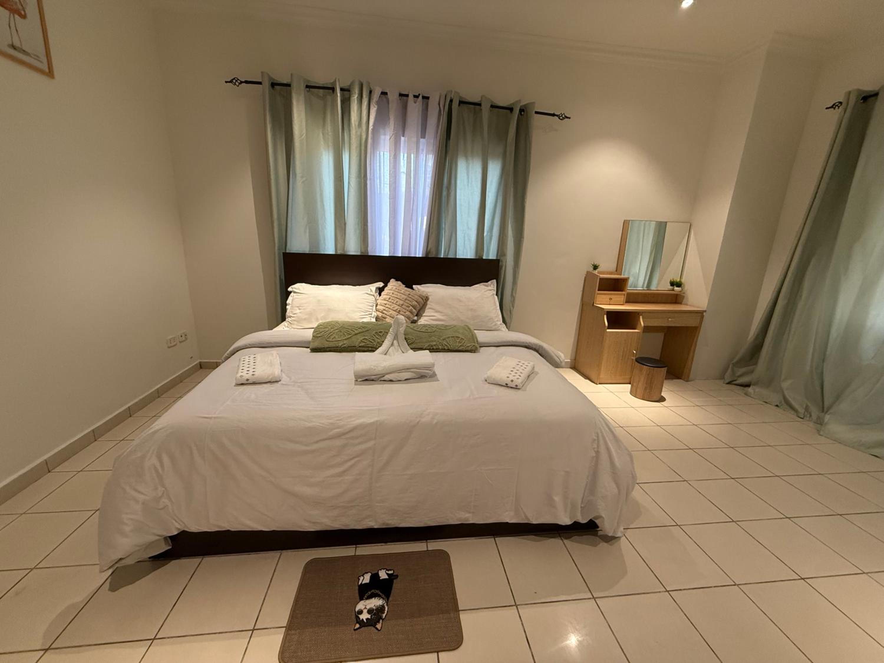 Mayama airport apartment