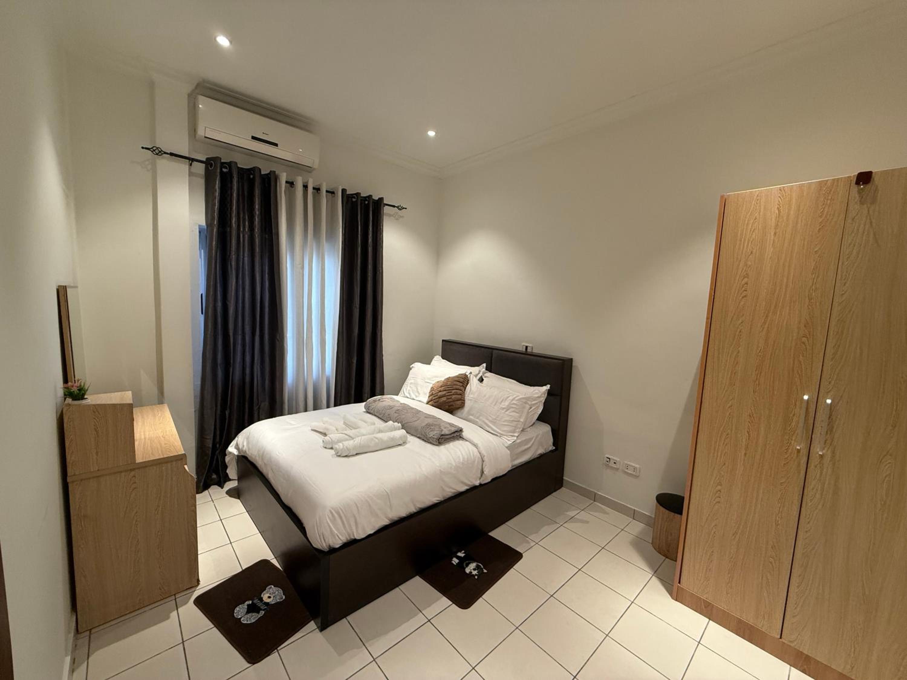 Mayama airport apartment