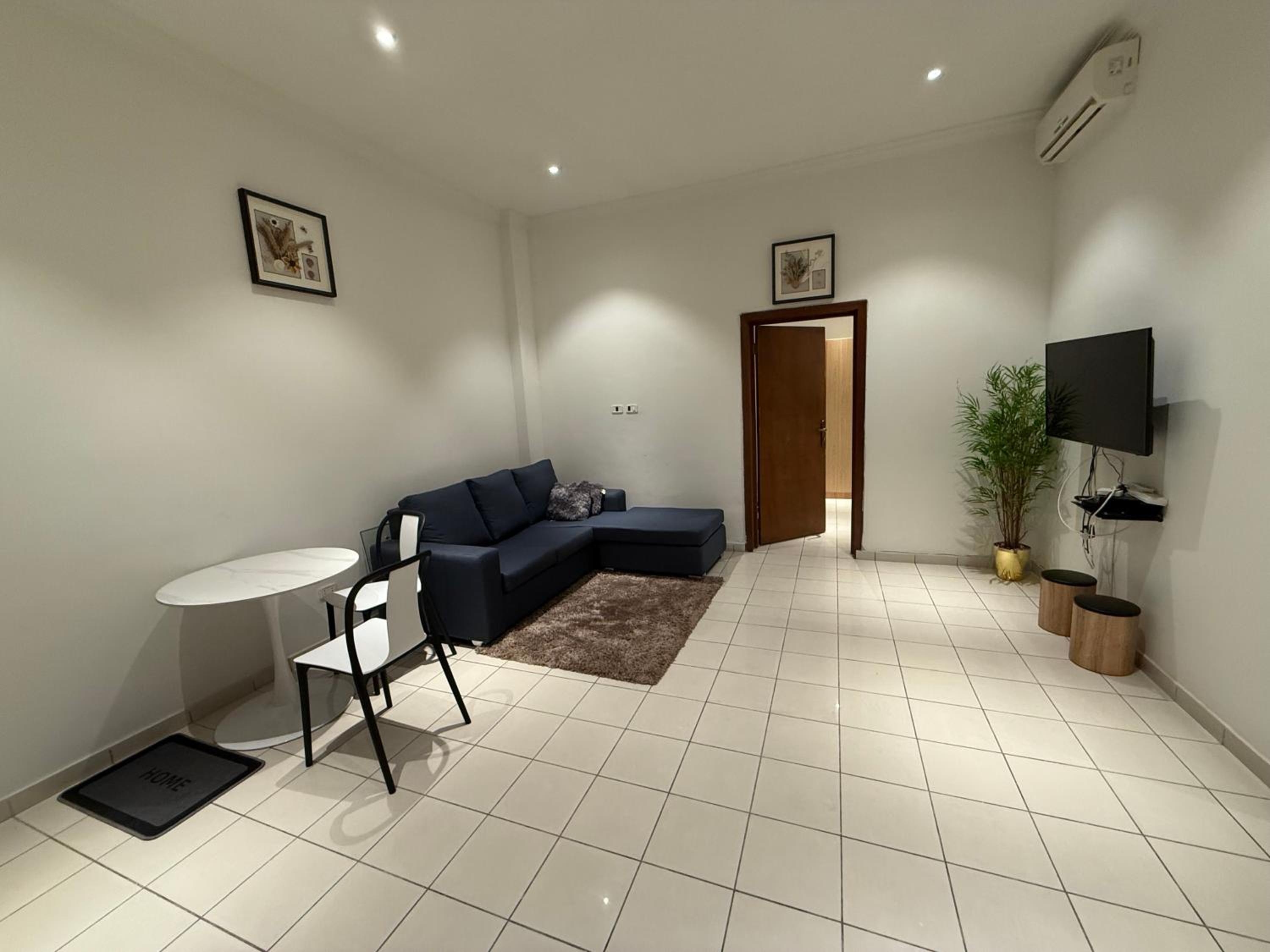 Mayama airport apartment