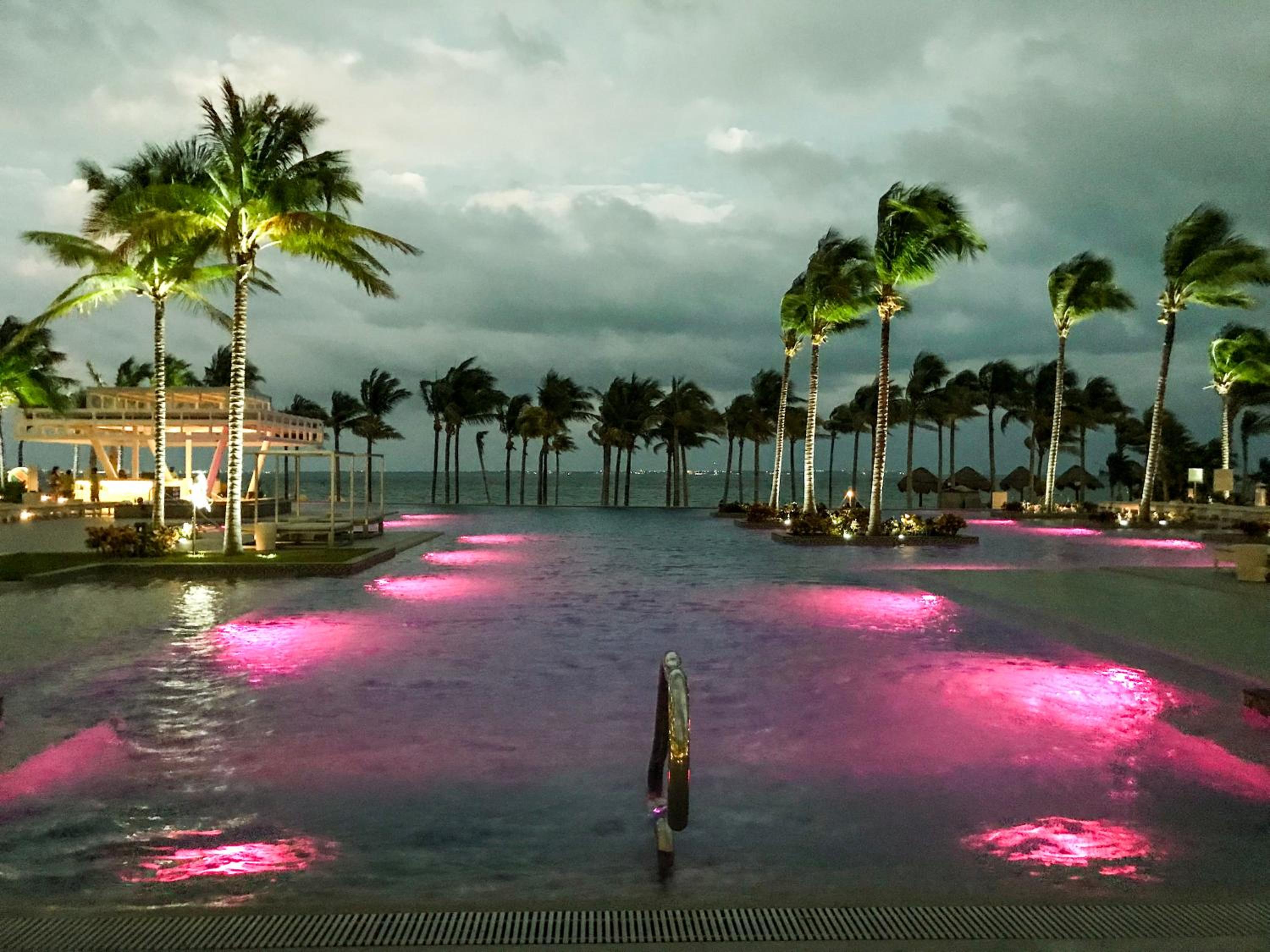 Garza Blanca Resort - 2 Bedroom Luxury Suite - for Christmas
