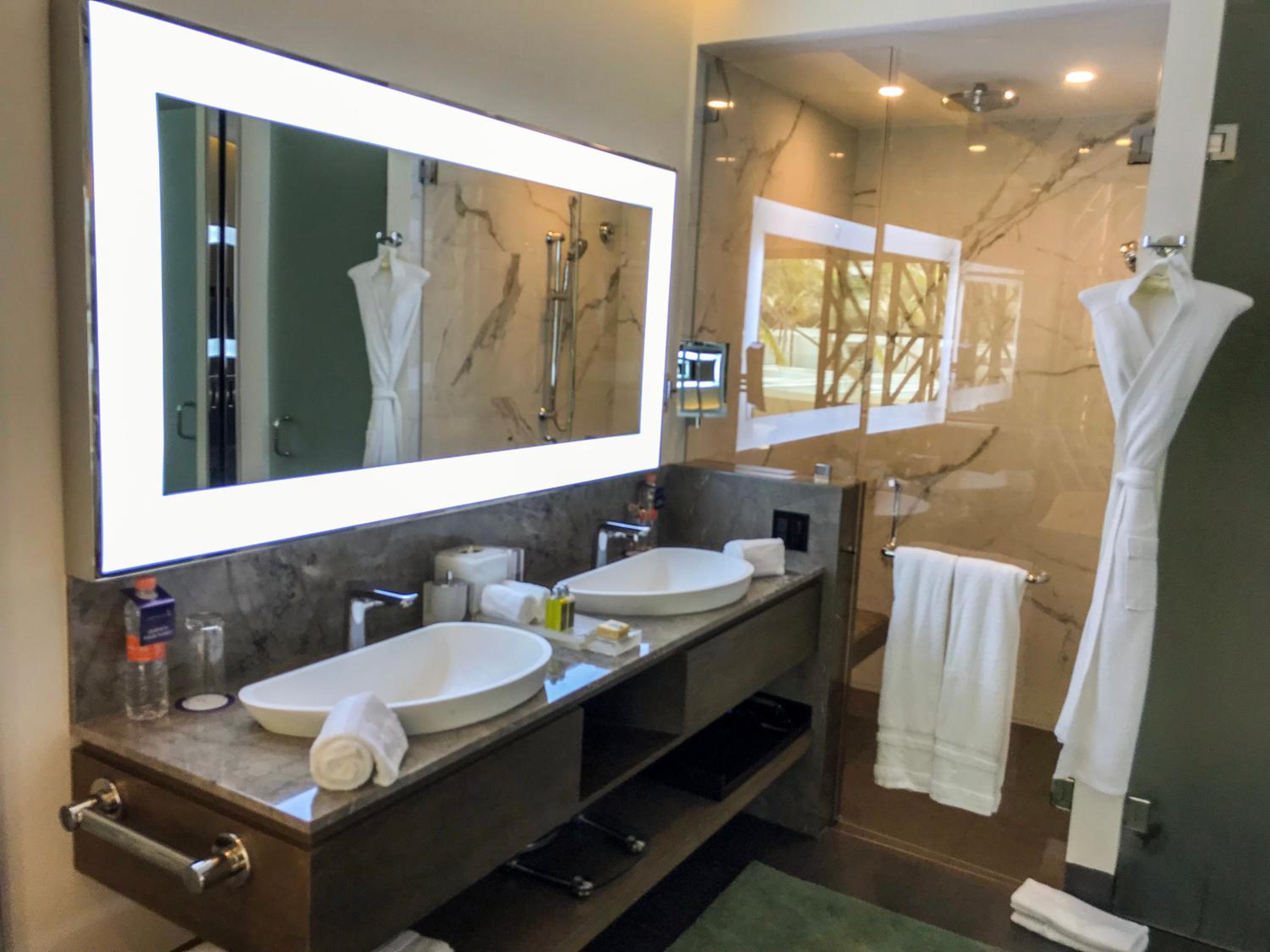 Garza Blanca Resort - 2 Bedroom Luxury Suite - for Christmas