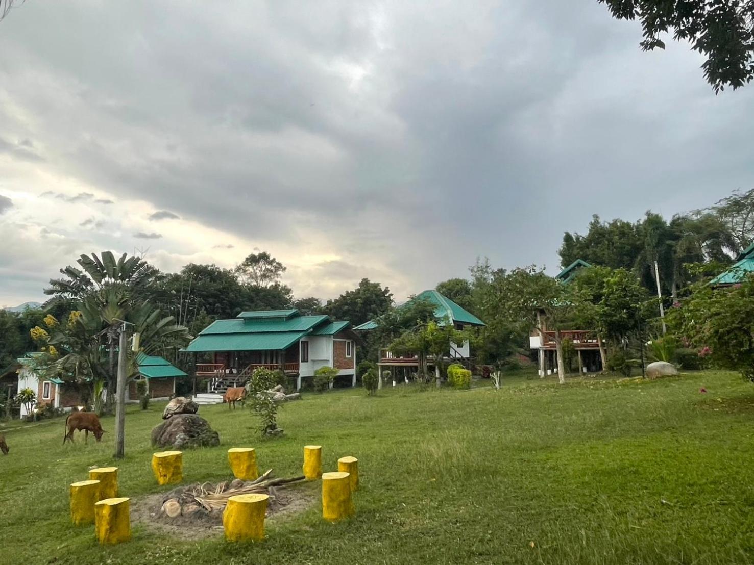 Pai Love & Baan Chonphao Resort