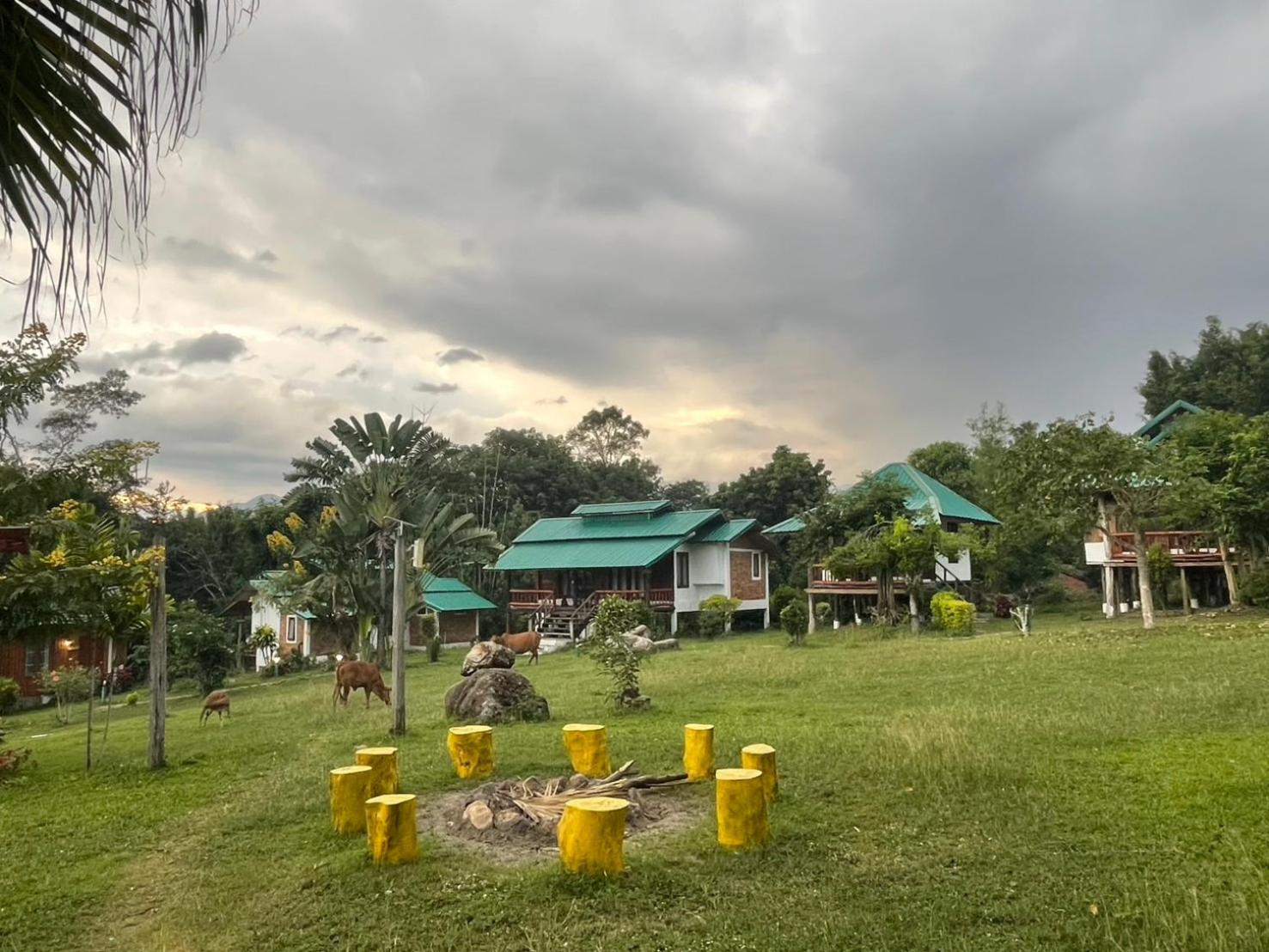 Pai Love & Baan Chonphao Resort