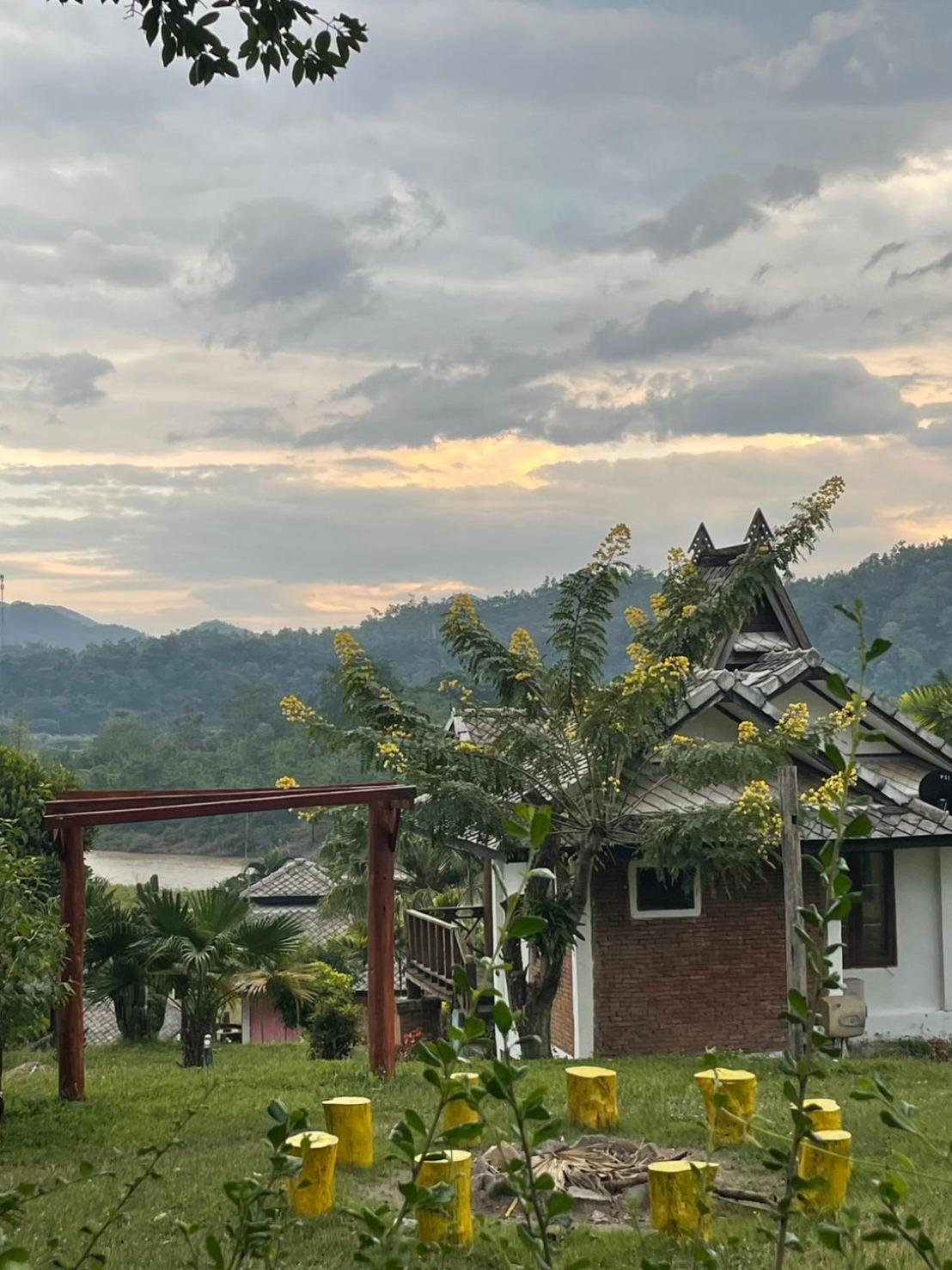Pai Love & Baan Chonphao Resort