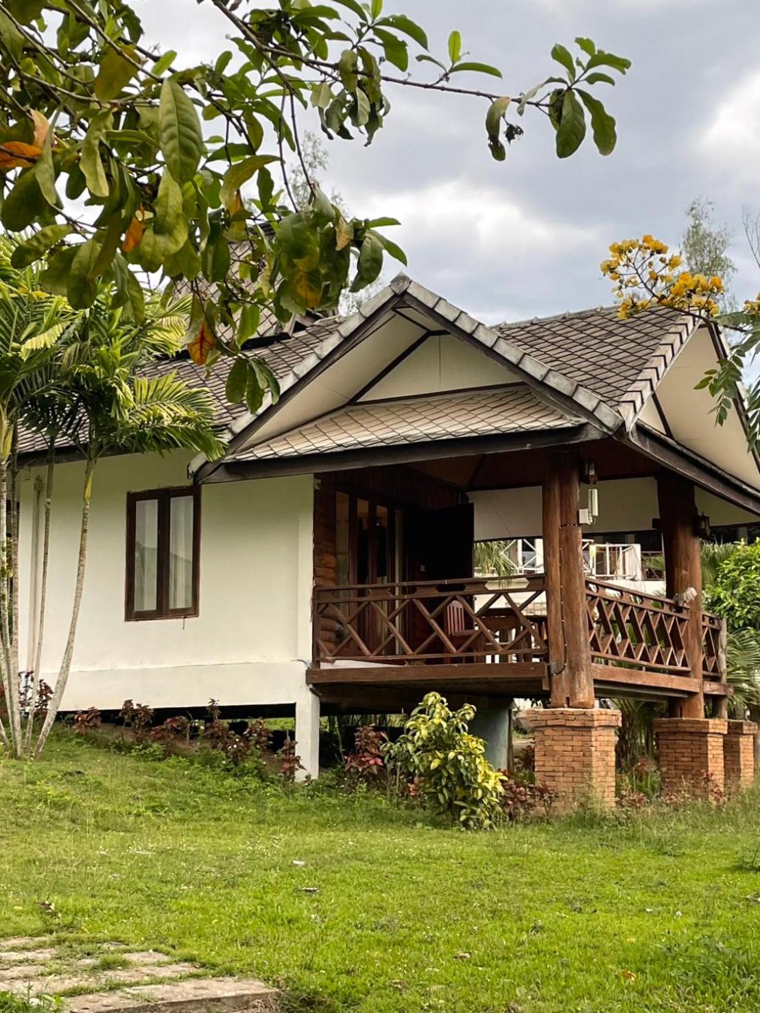 Pai Love & Baan Chonphao Resort