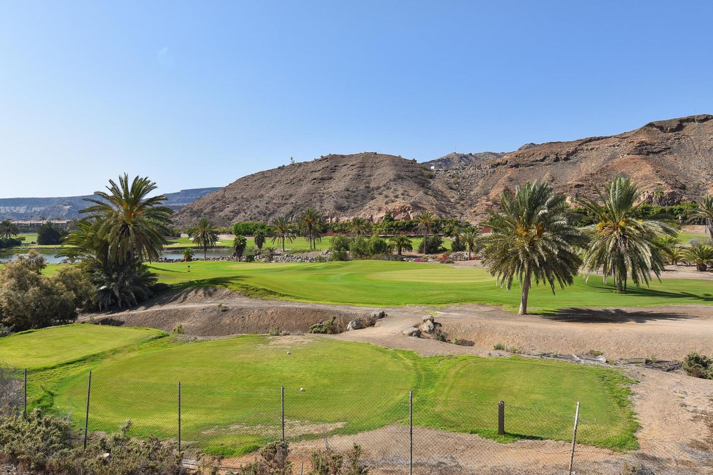 Villa Tauro Golf - Tranquility Meets Luxury - Tauro - Private Pool - Whirlpool Bath - Golf Course Views - Close to Beaches view 3