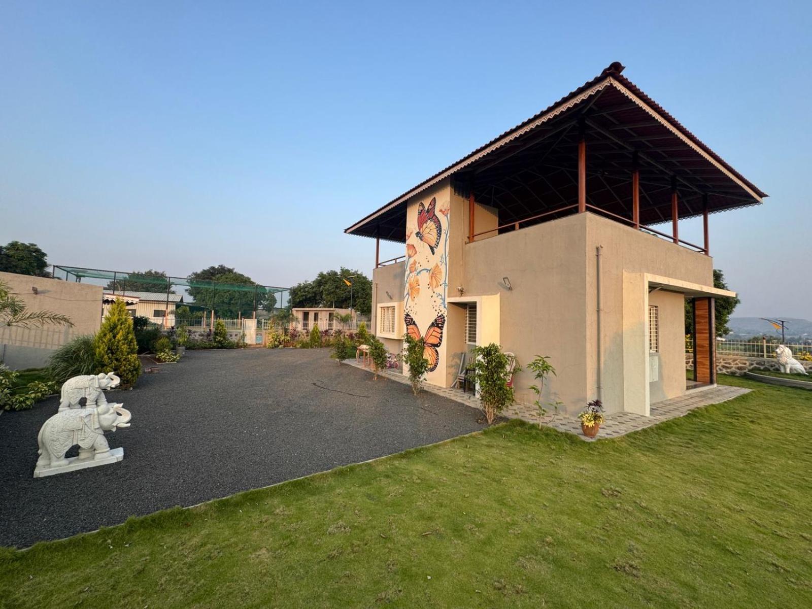 Lion hearts, Dugaon