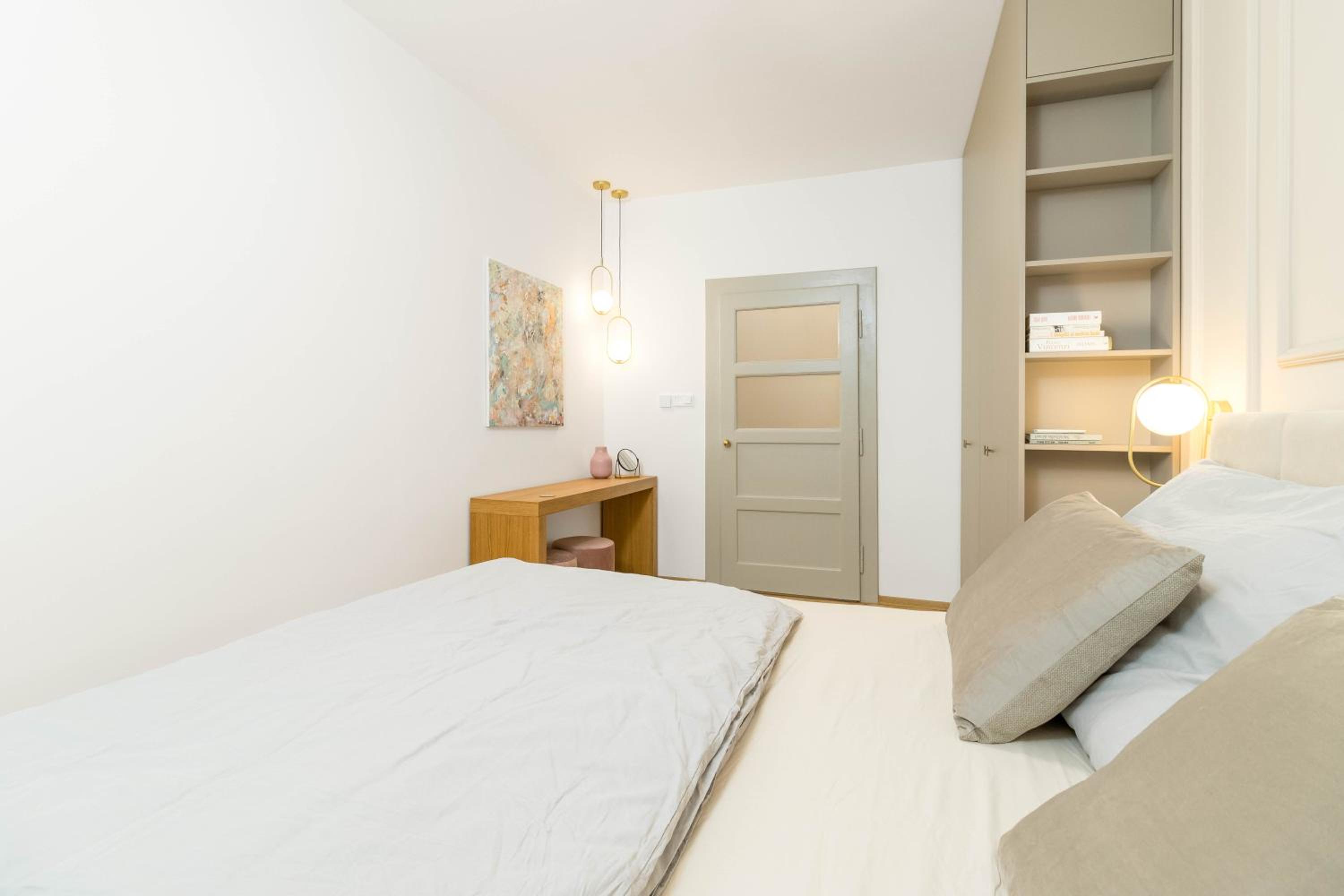 New Stylish Apartment Deluxe - Close to Downtown