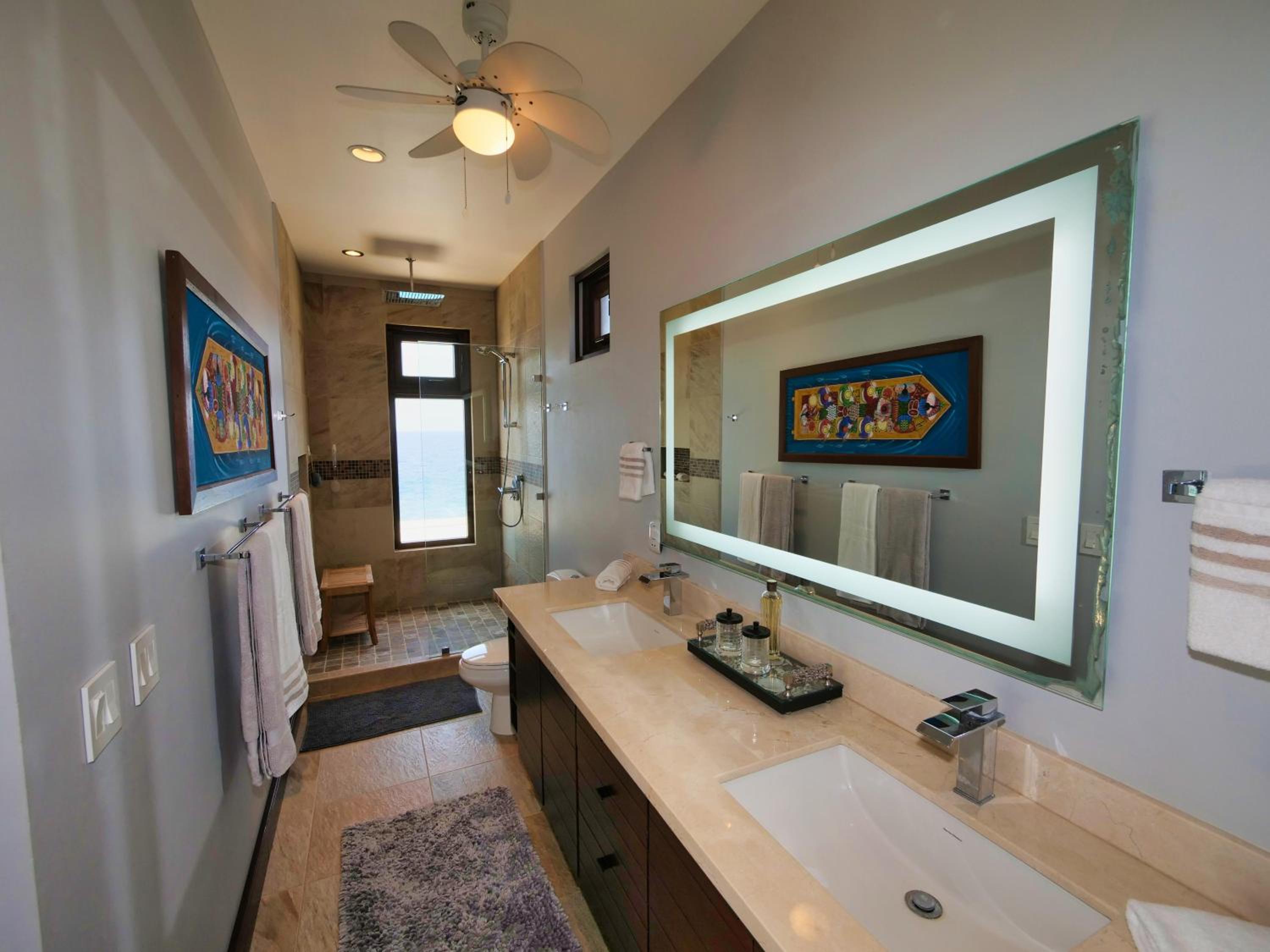 Eagle Ray - A Luxurious Waterfront Villa, view 2