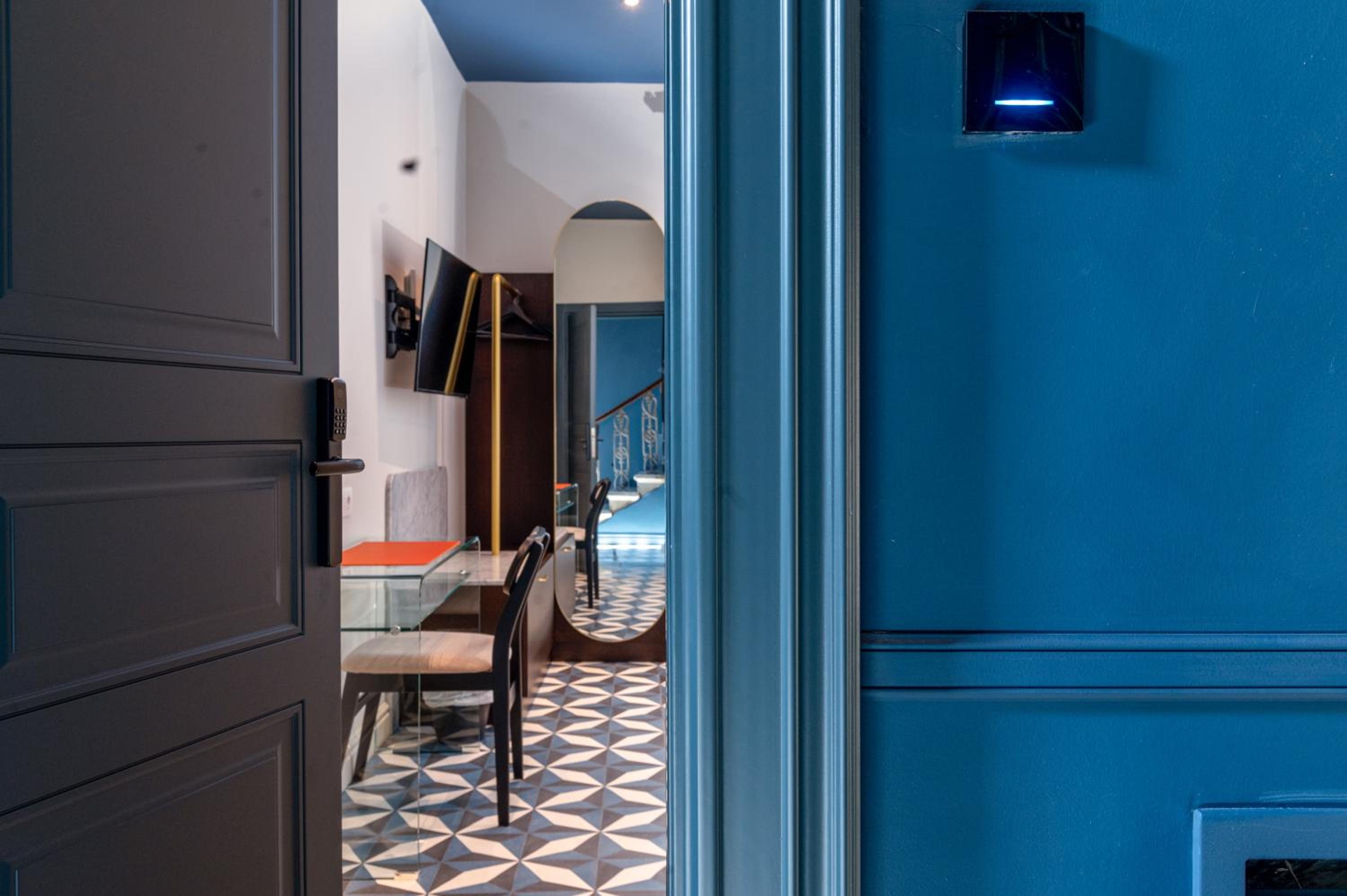 Riva Rooms