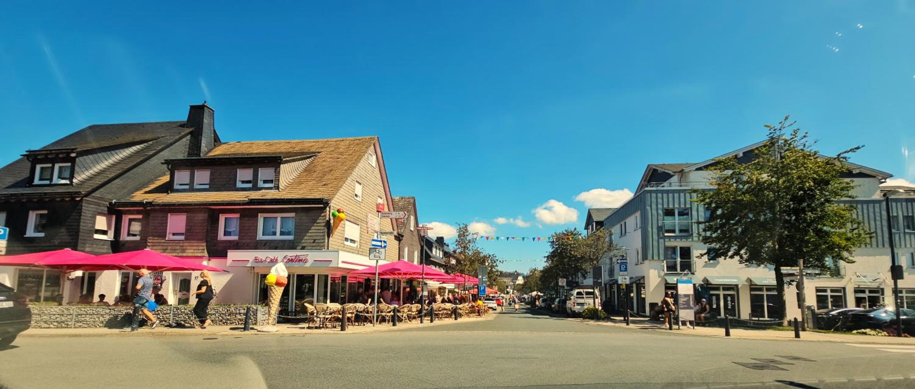 Winterberg Appartement 6 Pers aan Skilift grootste Skigebied nabij Bikepark Unieke locatie met zeer rustige tuin in het bos en het gezellige centrum leuke 
