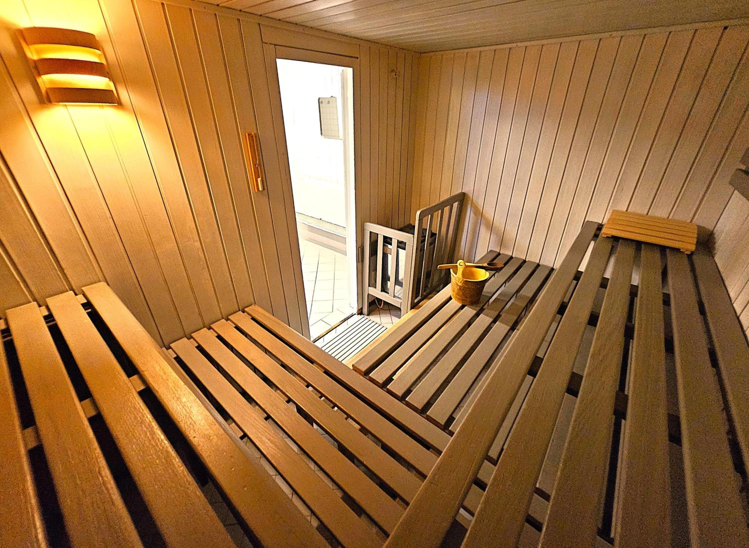 Winterberg Appartement 6 Pers aan Skilift grootste Skigebied nabij Bikepark Unieke locatie met zeer rustige tuin in het bos en het gezellige centrum leuke 