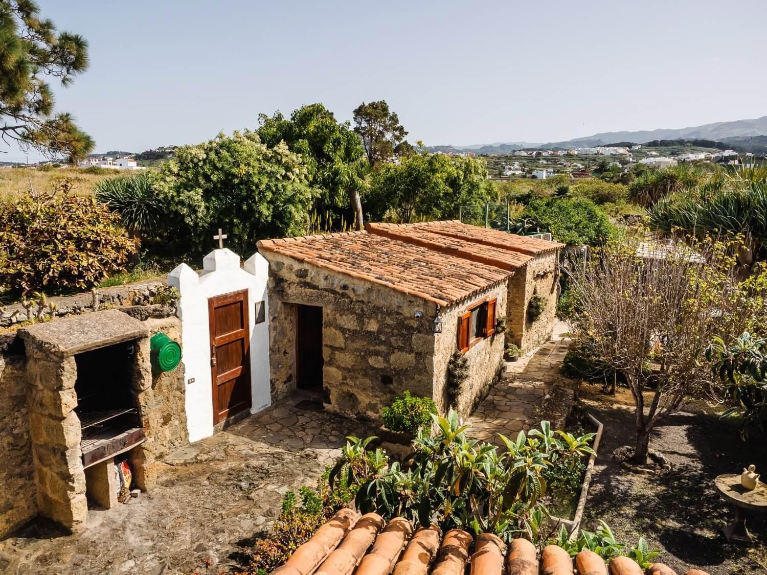 Casa Rural tipica Canaria 2 HAB con piscina y terraza en Moya view 4