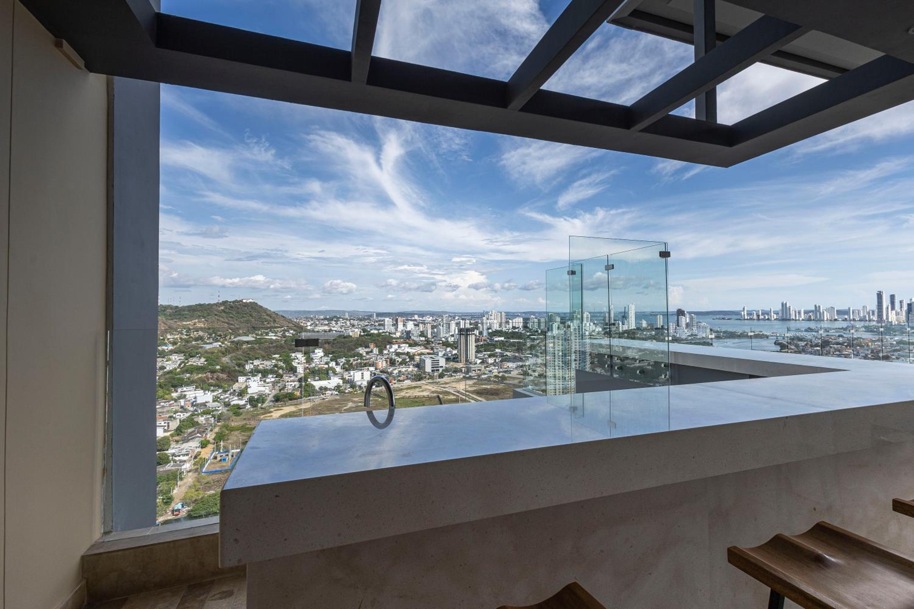 Cabrero Centro Tropical - Con vista al mar