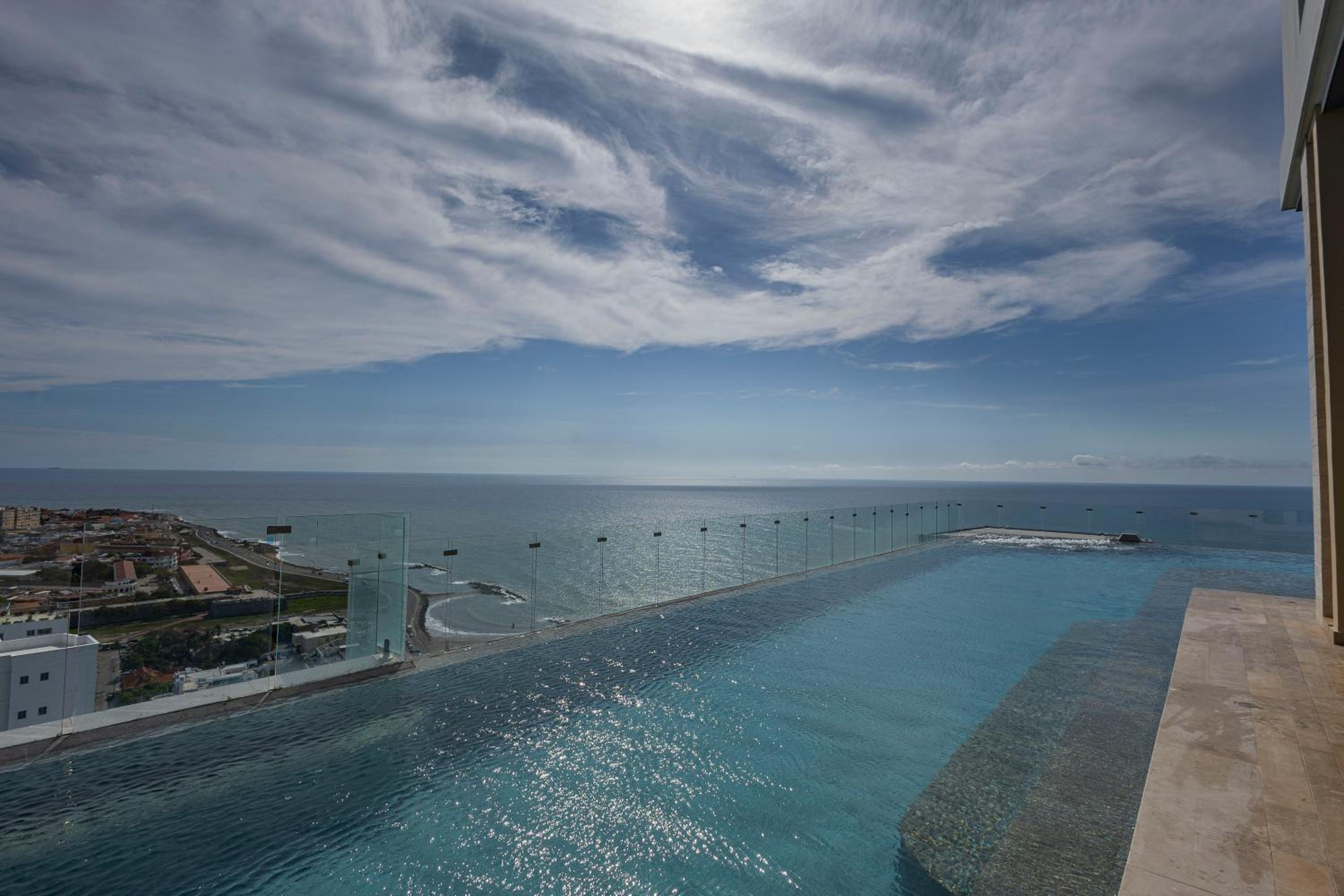Cabrero Centro Tropical - Con vista al mar