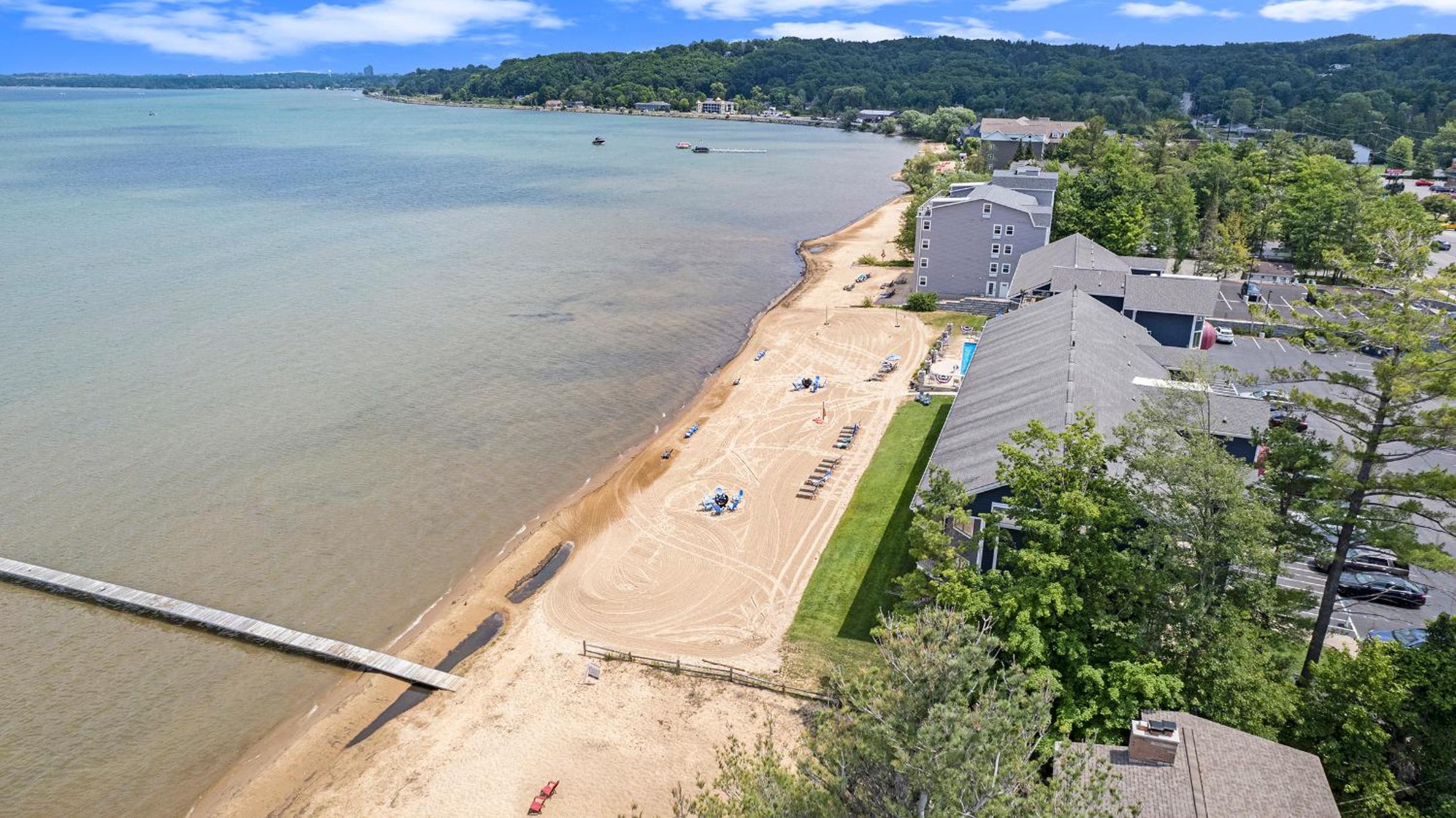 A Room with a View, East Bay Waterfront with Pool view 2